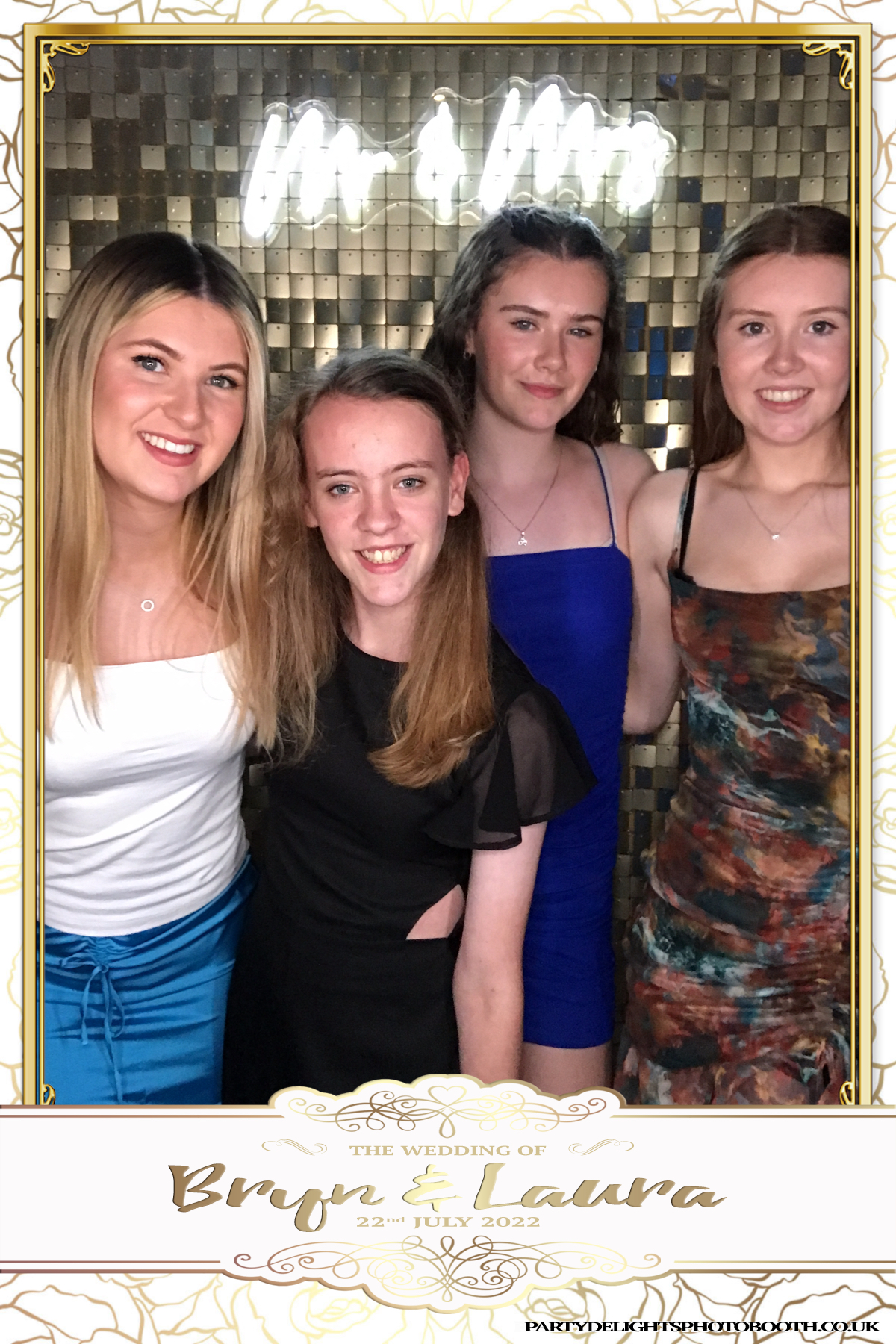 Bryn and Laura’s Wedding | View more photos from the event at gallery.partydelightsphotobooth.co.uk/u/PartyDelightsPhotoBooth/Bryn-and-Laura’s-Wedding