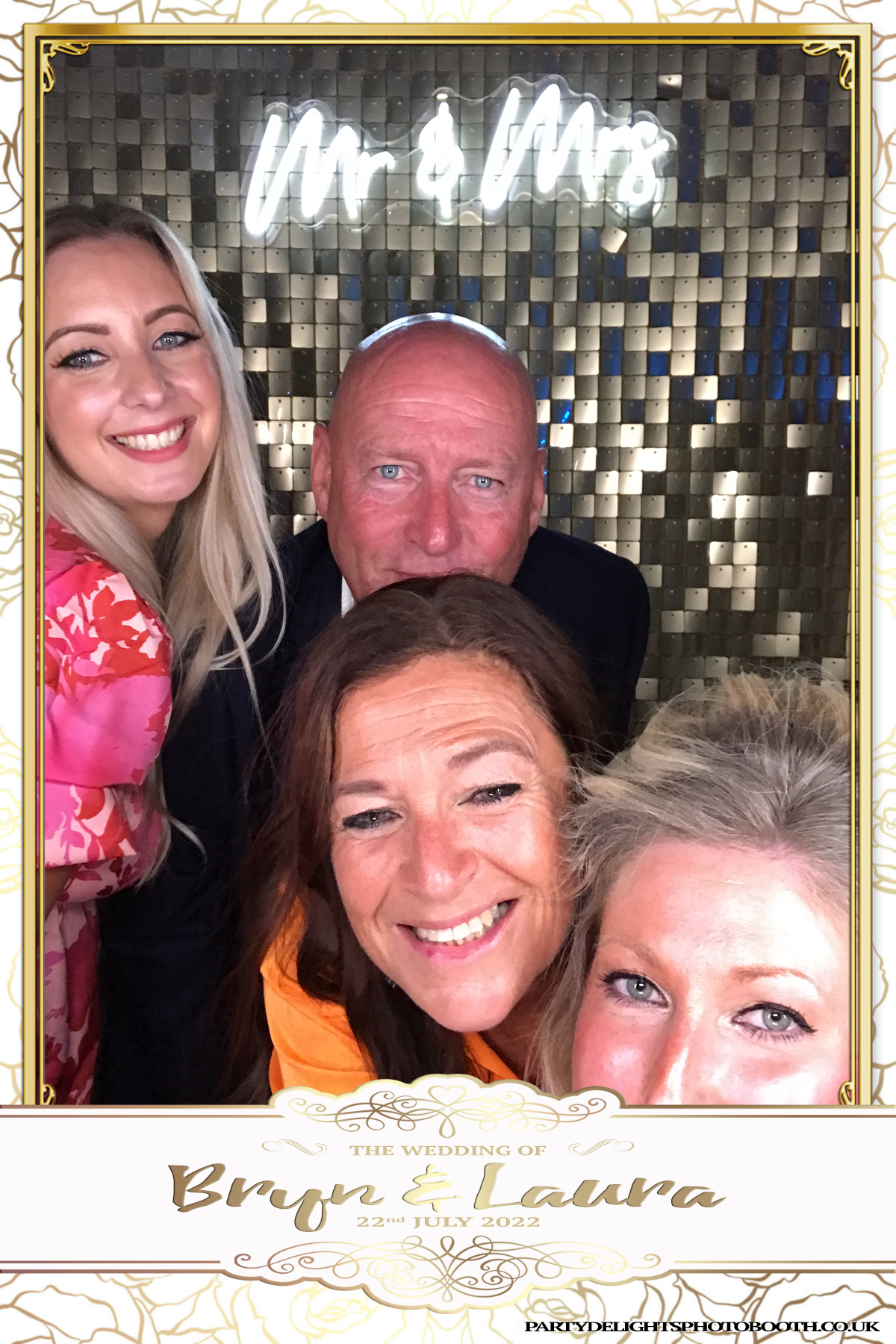 Bryn and Laura’s Wedding | View more photos from the event at gallery.partydelightsphotobooth.co.uk/u/PartyDelightsPhotoBooth/Bryn-and-Laura’s-Wedding