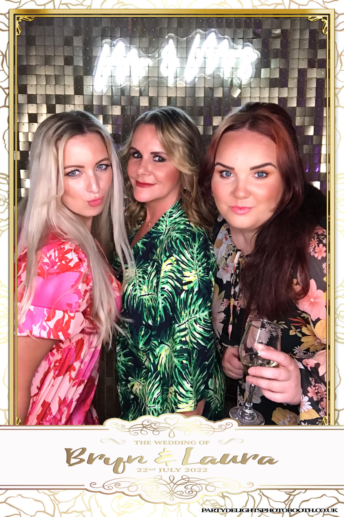 Bryn and Laura’s Wedding | View more photos from the event at gallery.partydelightsphotobooth.co.uk/u/PartyDelightsPhotoBooth/Bryn-and-Laura’s-Wedding