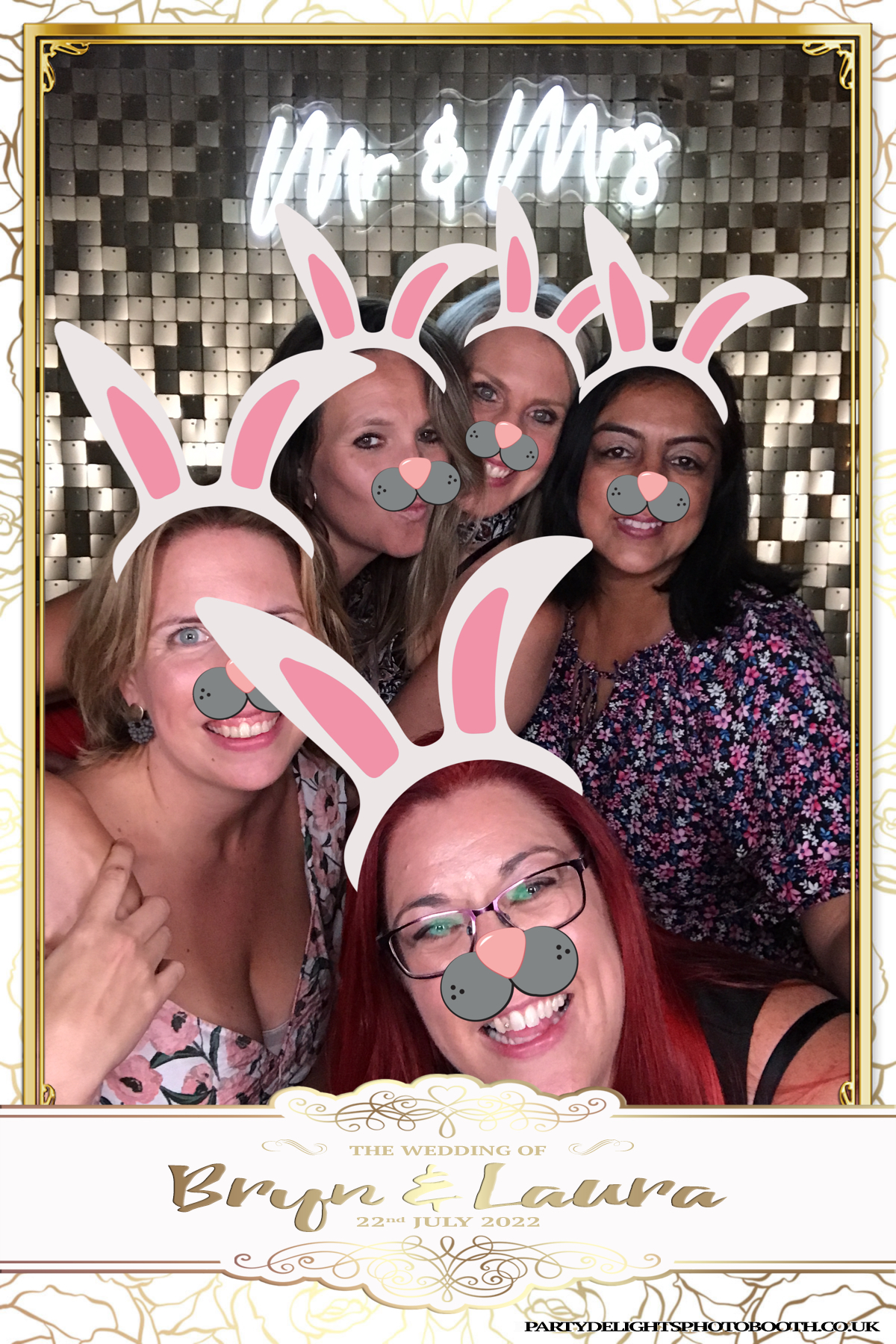 Bryn and Laura’s Wedding | View more photos from the event at gallery.partydelightsphotobooth.co.uk/u/PartyDelightsPhotoBooth/Bryn-and-Laura’s-Wedding