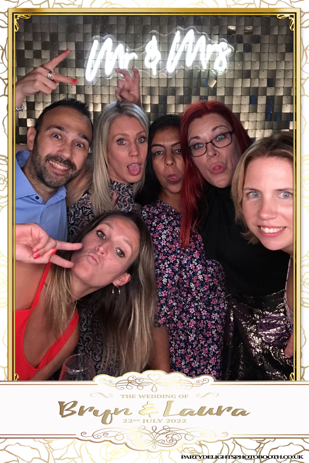 Bryn and Laura’s Wedding | View more photos from the event at gallery.partydelightsphotobooth.co.uk/u/PartyDelightsPhotoBooth/Bryn-and-Laura’s-Wedding