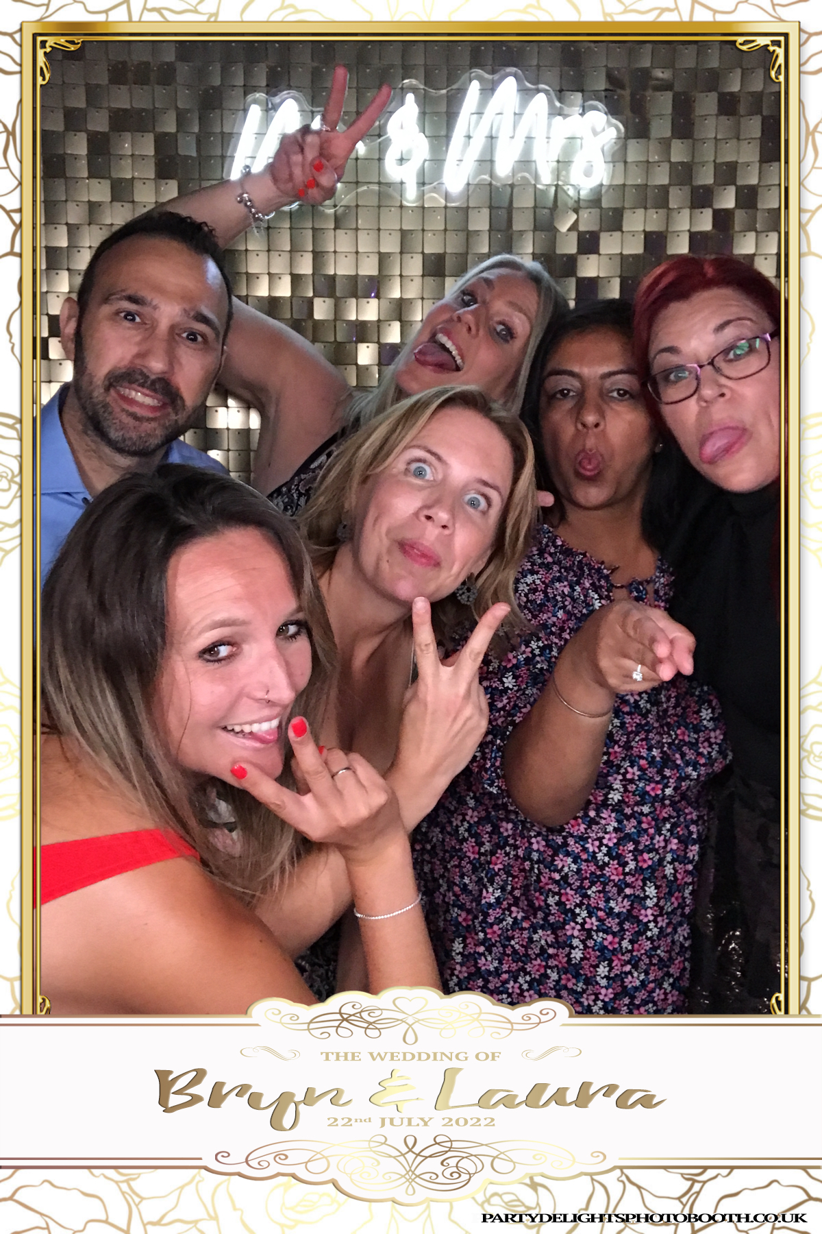 Bryn and Laura’s Wedding | View more photos from the event at gallery.partydelightsphotobooth.co.uk/u/PartyDelightsPhotoBooth/Bryn-and-Laura’s-Wedding