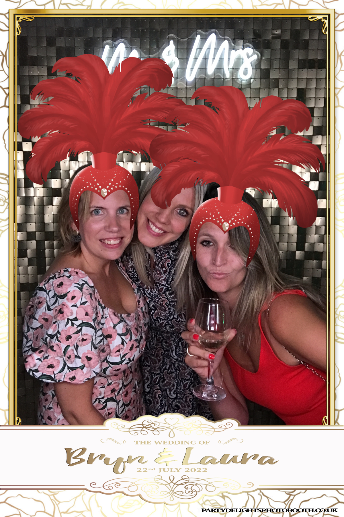 Bryn and Laura’s Wedding | View more photos from the event at gallery.partydelightsphotobooth.co.uk/u/PartyDelightsPhotoBooth/Bryn-and-Laura’s-Wedding