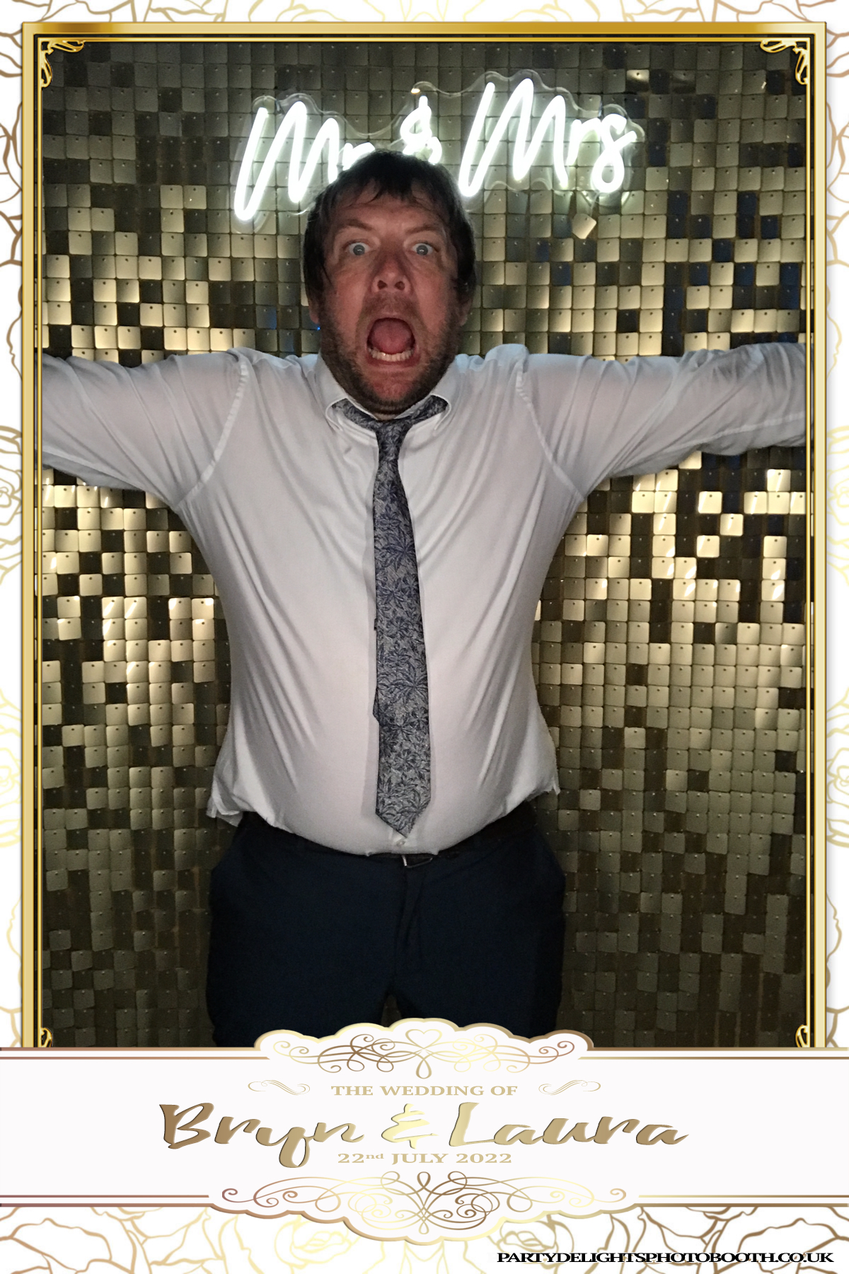 Bryn and Laura’s Wedding | View more photos from the event at gallery.partydelightsphotobooth.co.uk/u/PartyDelightsPhotoBooth/Bryn-and-Laura’s-Wedding