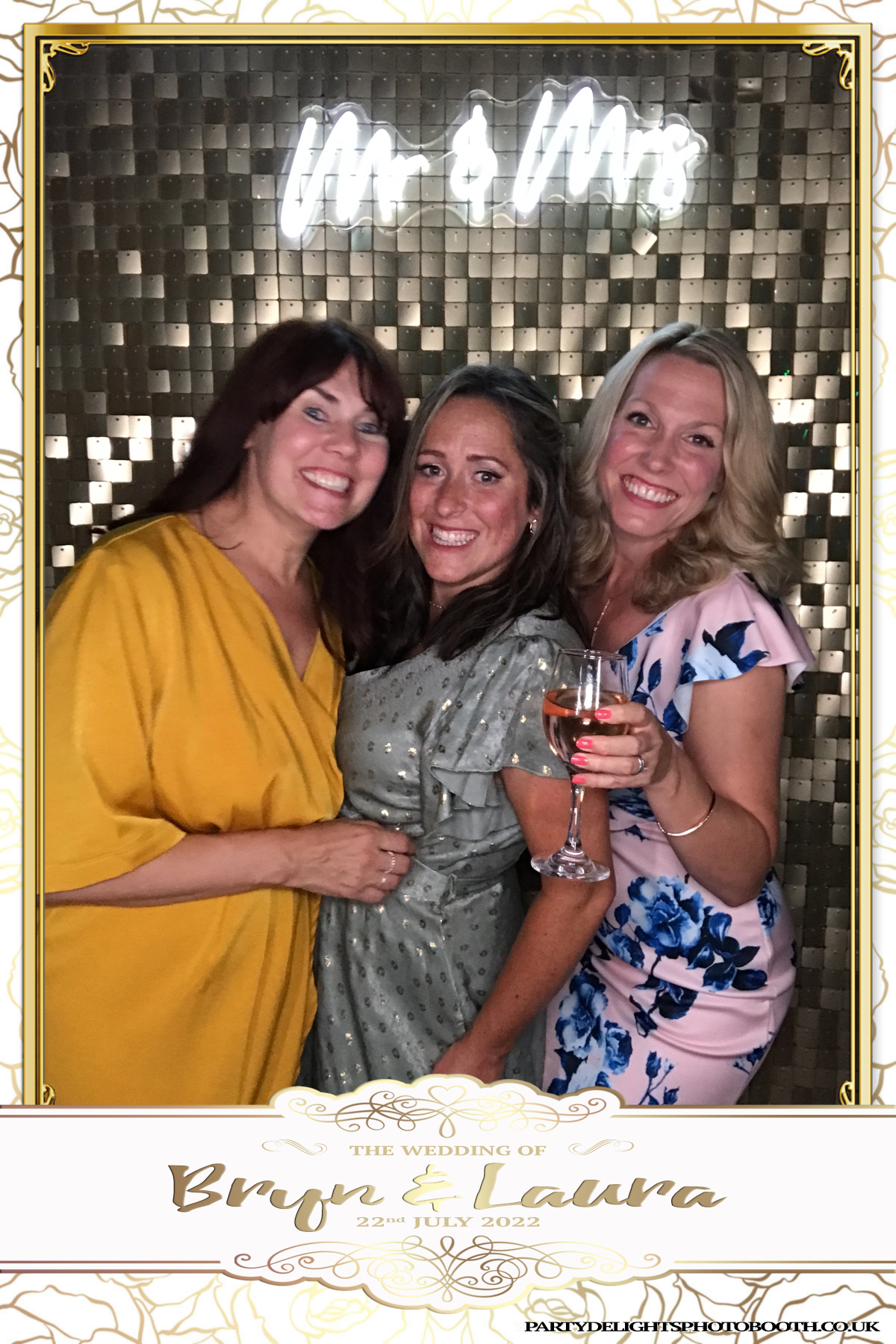 Bryn and Laura’s Wedding | View more photos from the event at gallery.partydelightsphotobooth.co.uk/u/PartyDelightsPhotoBooth/Bryn-and-Laura’s-Wedding