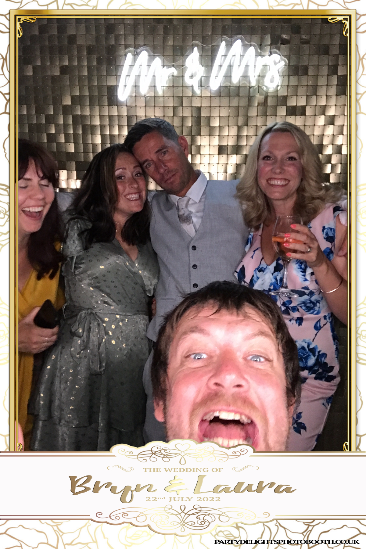 Bryn and Laura’s Wedding | View more photos from the event at gallery.partydelightsphotobooth.co.uk/u/PartyDelightsPhotoBooth/Bryn-and-Laura’s-Wedding