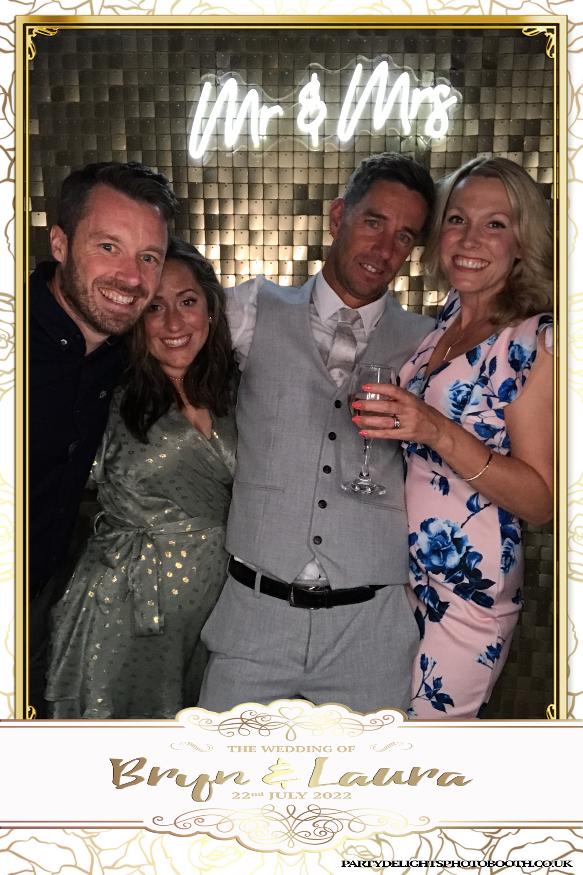 Bryn and Laura’s Wedding | View more photos from the event at gallery.partydelightsphotobooth.co.uk/u/PartyDelightsPhotoBooth/Bryn-and-Laura’s-Wedding
