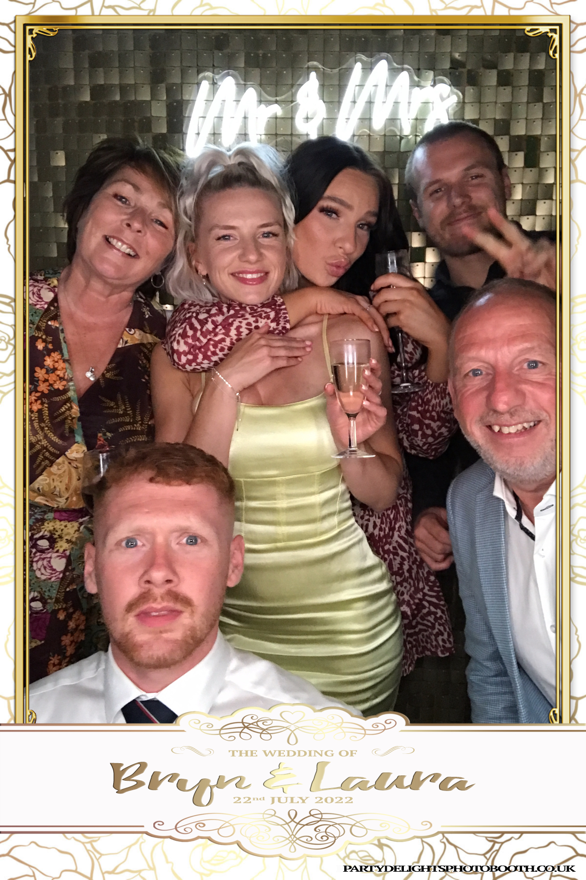 Bryn and Laura’s Wedding | View more photos from the event at gallery.partydelightsphotobooth.co.uk/u/PartyDelightsPhotoBooth/Bryn-and-Laura’s-Wedding