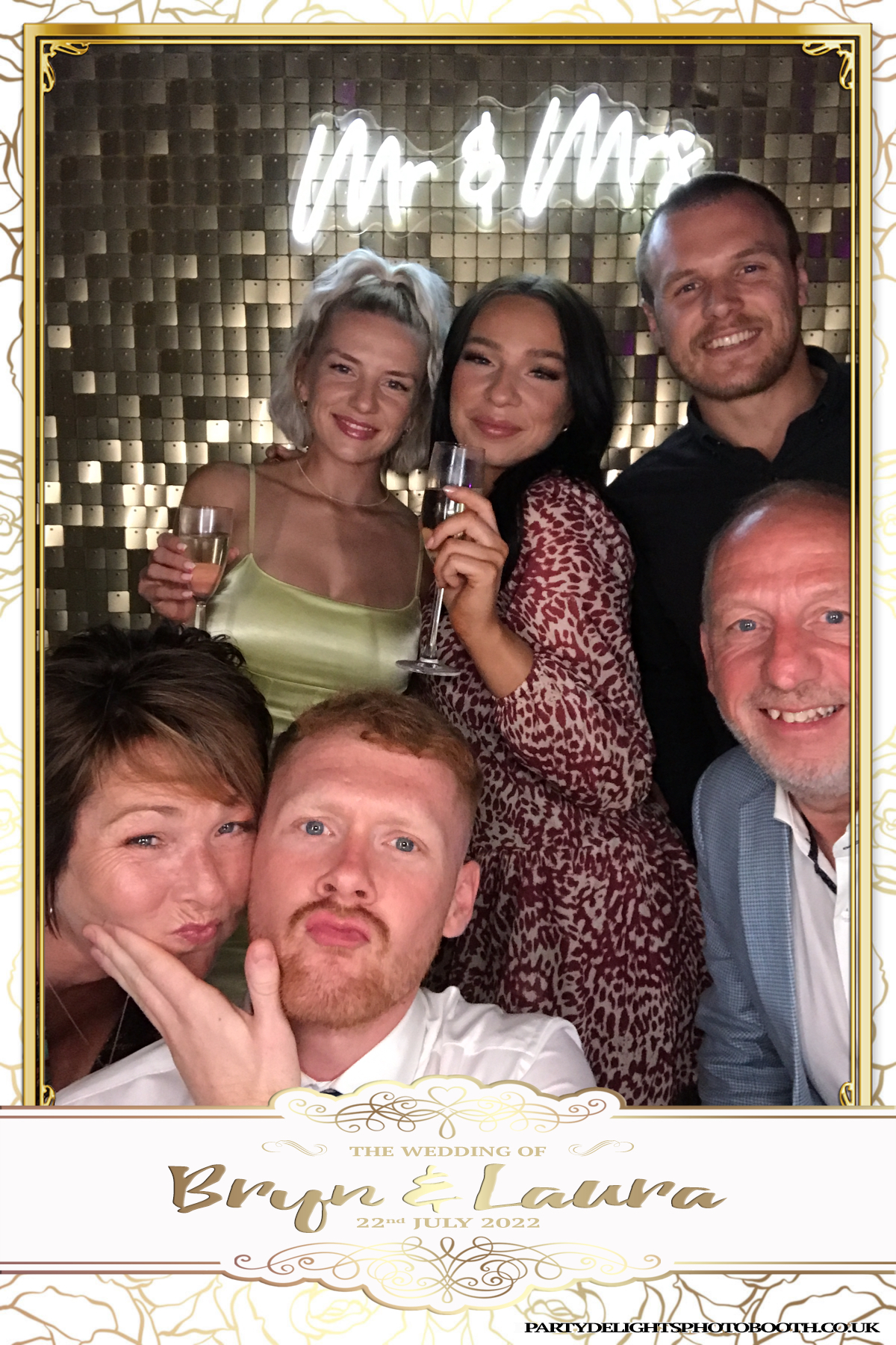 Bryn and Laura’s Wedding | View more photos from the event at gallery.partydelightsphotobooth.co.uk/u/PartyDelightsPhotoBooth/Bryn-and-Laura’s-Wedding
