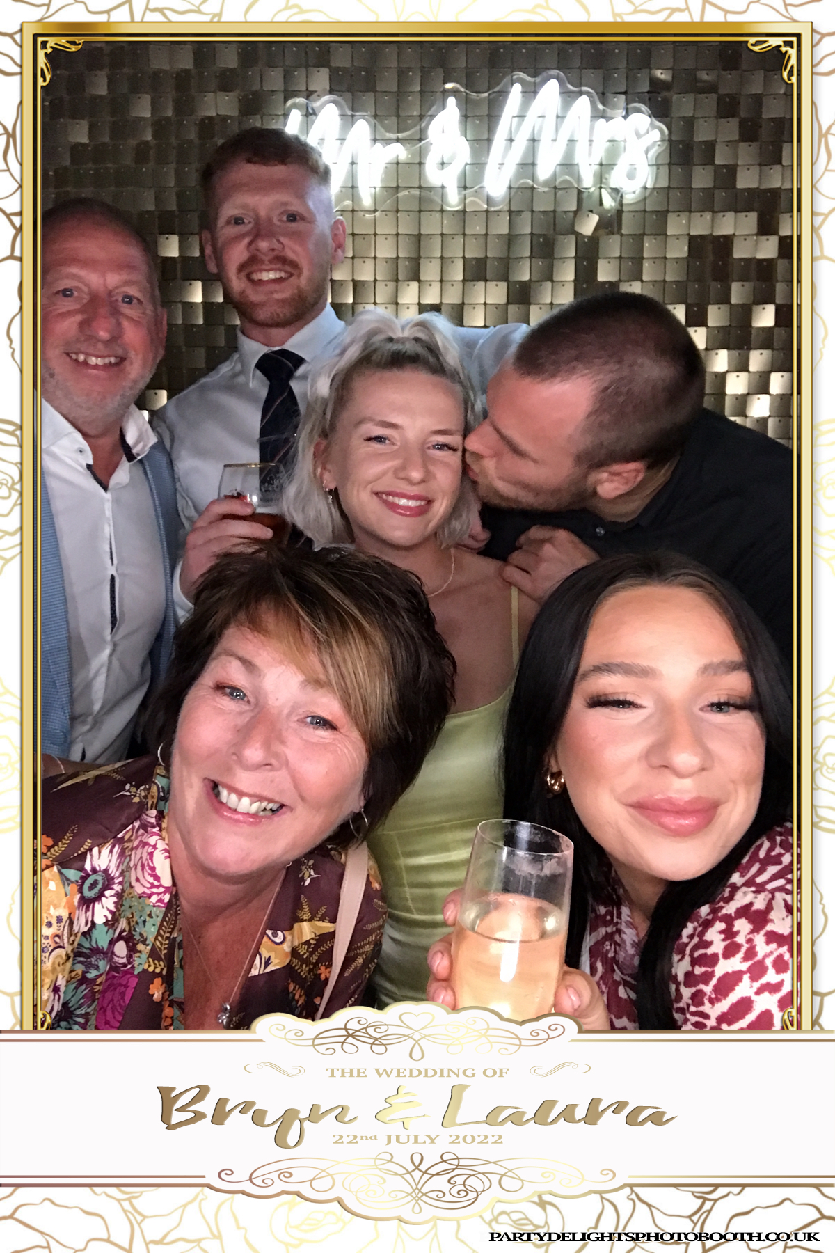 Bryn and Laura’s Wedding | View more photos from the event at gallery.partydelightsphotobooth.co.uk/u/PartyDelightsPhotoBooth/Bryn-and-Laura’s-Wedding