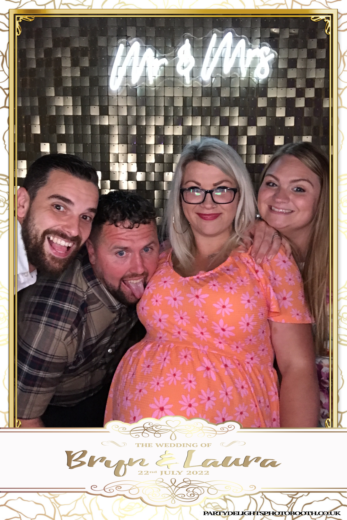 Bryn and Laura’s Wedding | View more photos from the event at gallery.partydelightsphotobooth.co.uk/u/PartyDelightsPhotoBooth/Bryn-and-Laura’s-Wedding