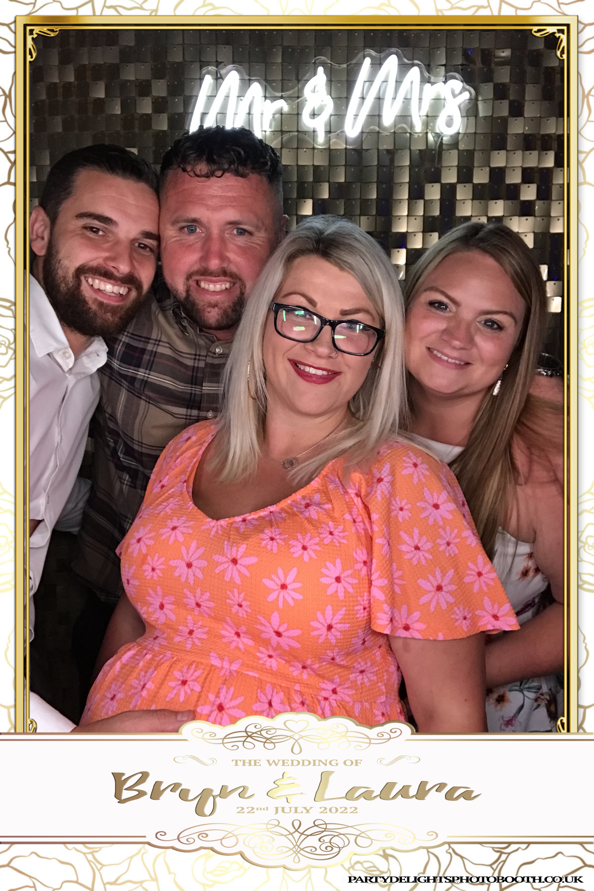 Bryn and Laura’s Wedding | View more photos from the event at gallery.partydelightsphotobooth.co.uk/u/PartyDelightsPhotoBooth/Bryn-and-Laura’s-Wedding