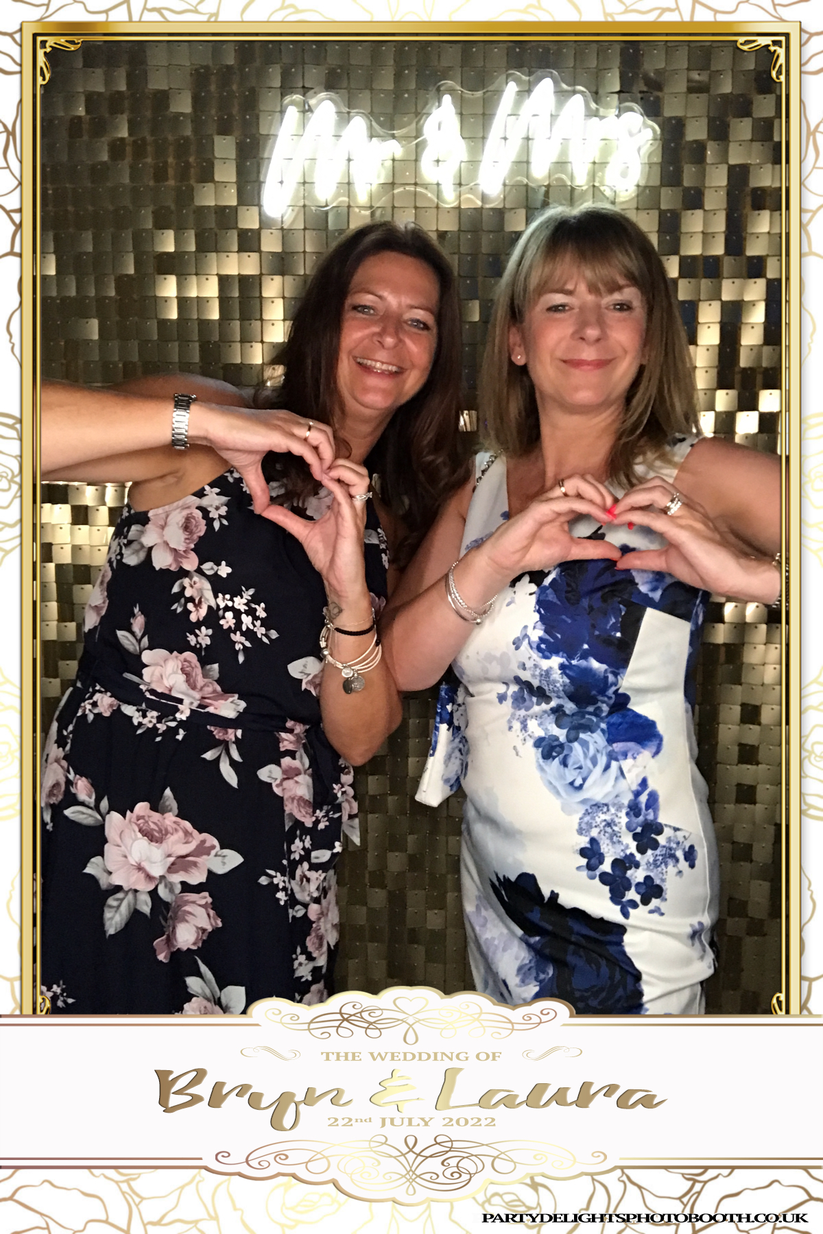 Bryn and Laura’s Wedding | View more photos from the event at gallery.partydelightsphotobooth.co.uk/u/PartyDelightsPhotoBooth/Bryn-and-Laura’s-Wedding