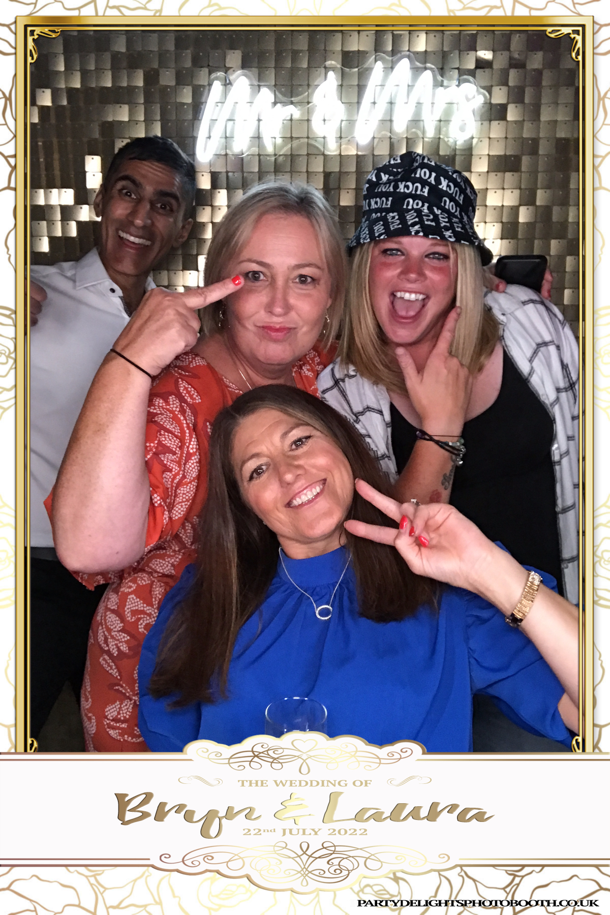 Bryn and Laura’s Wedding | View more photos from the event at gallery.partydelightsphotobooth.co.uk/u/PartyDelightsPhotoBooth/Bryn-and-Laura’s-Wedding