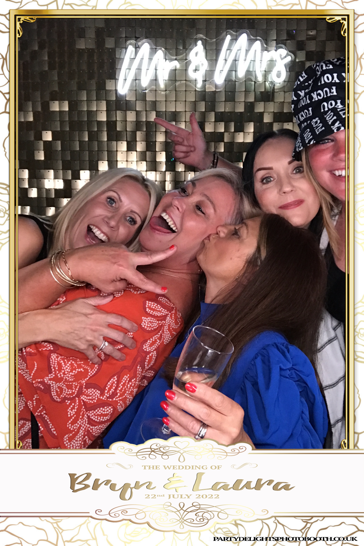Bryn and Laura’s Wedding | View more photos from the event at gallery.partydelightsphotobooth.co.uk/u/PartyDelightsPhotoBooth/Bryn-and-Laura’s-Wedding