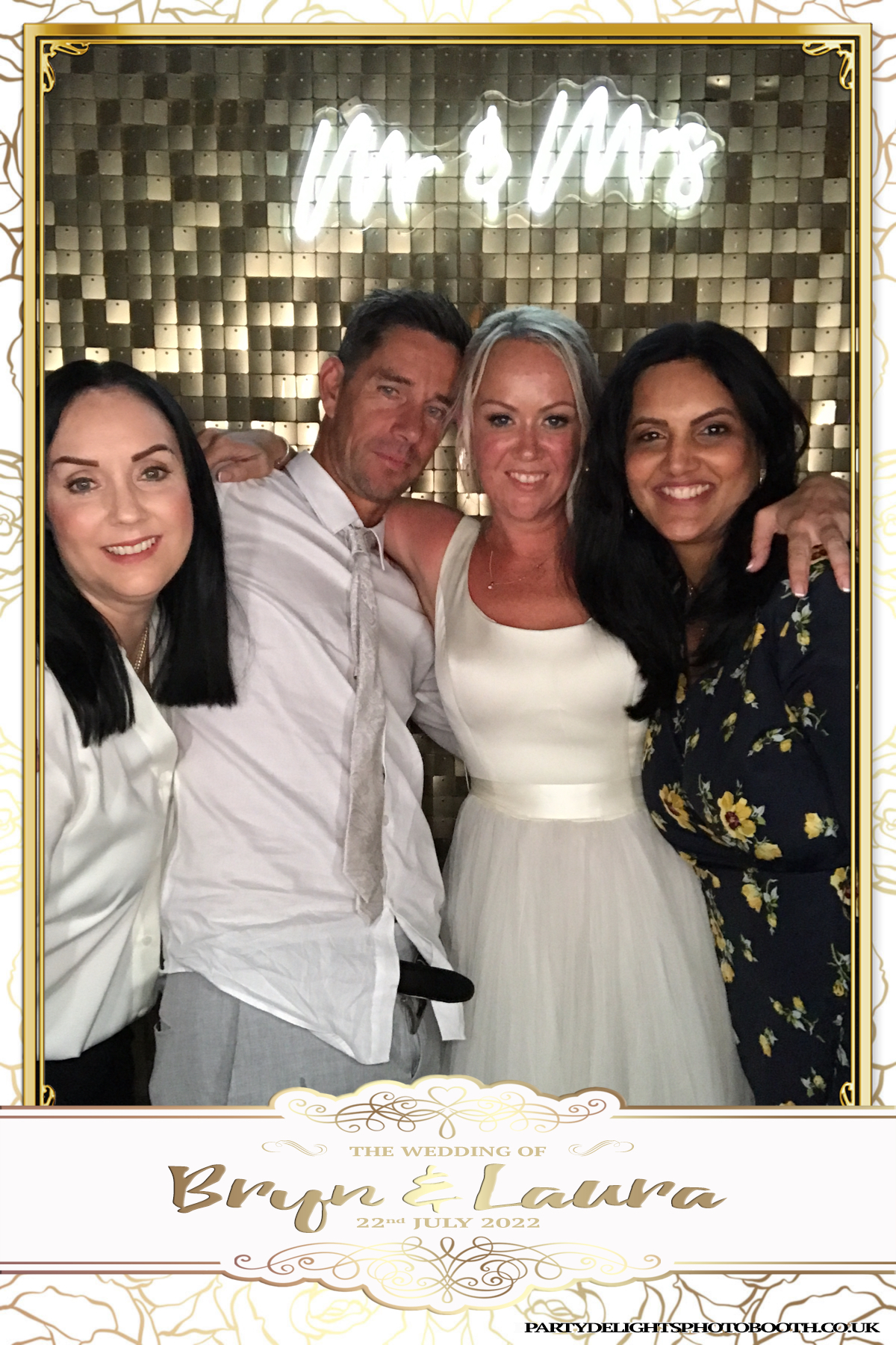 Bryn and Laura’s Wedding | View more photos from the event at gallery.partydelightsphotobooth.co.uk/u/PartyDelightsPhotoBooth/Bryn-and-Laura’s-Wedding