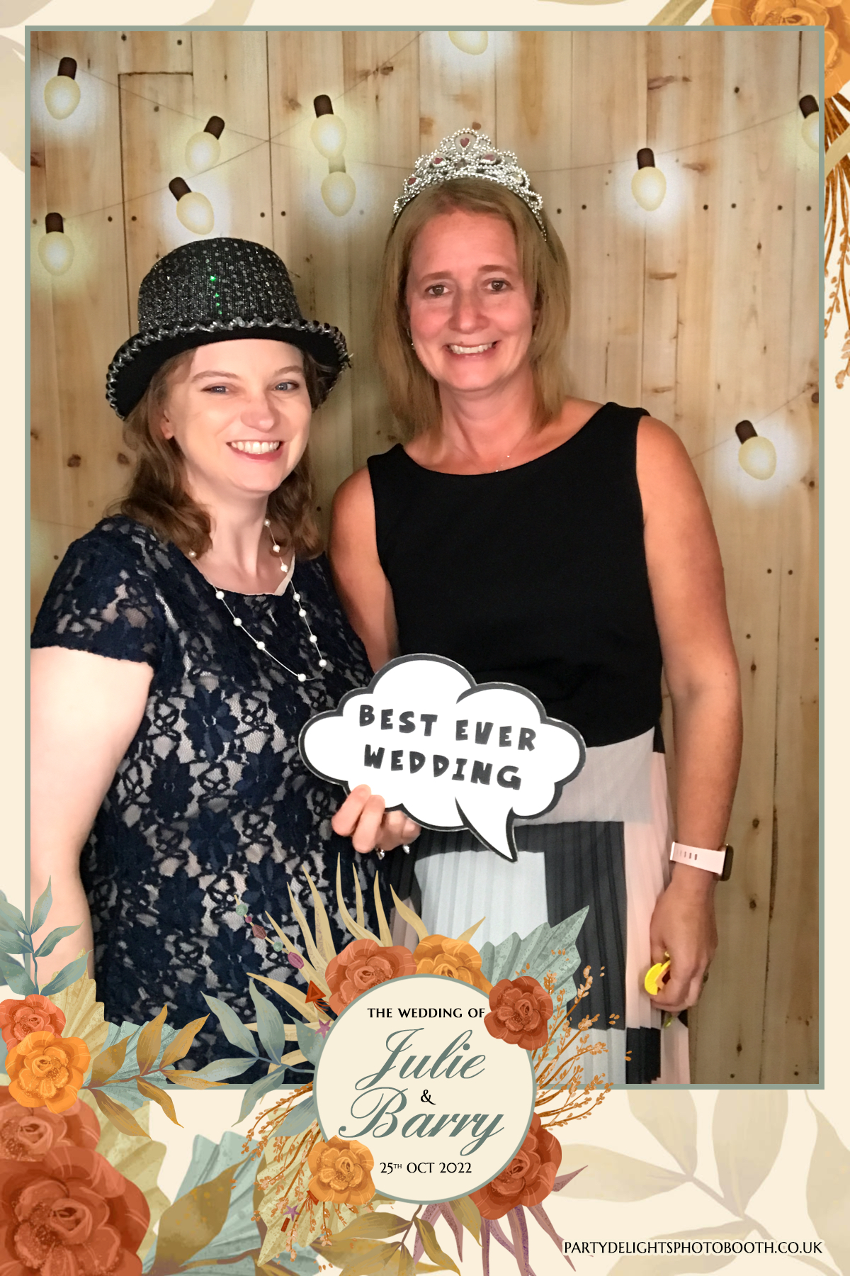 Julie & Barry's Wedding | View more photos from the event at gallery.partydelightsphotobooth.co.uk/u/PartyDelightsPhotoBooth/Julie-Barrys-Wedding