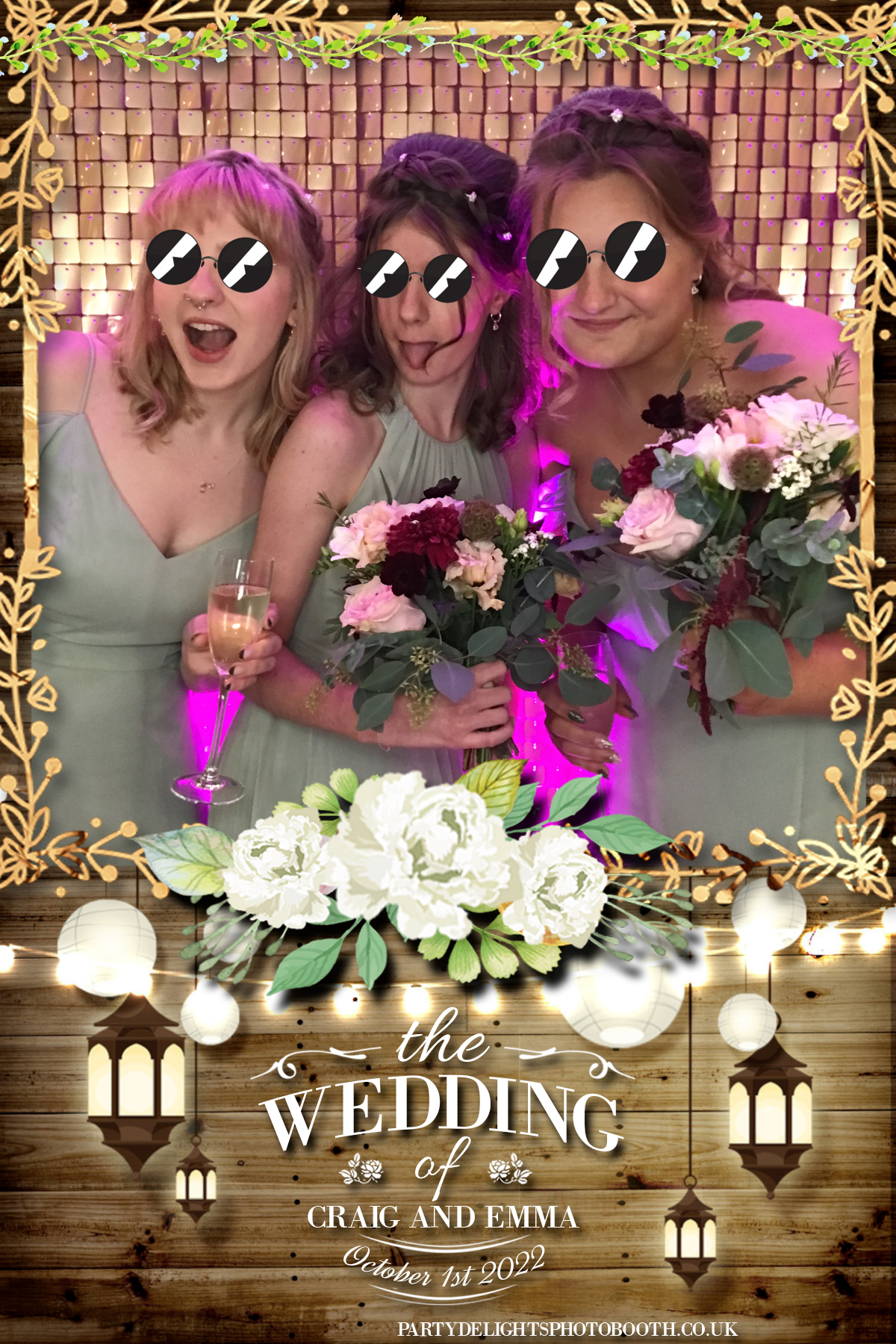 Mr & Mrs Smith | View more photos from the event at gallery.partydelightsphotobooth.co.uk/u/PartyDelightsPhotoBooth/Mr-Mrs-Smith
