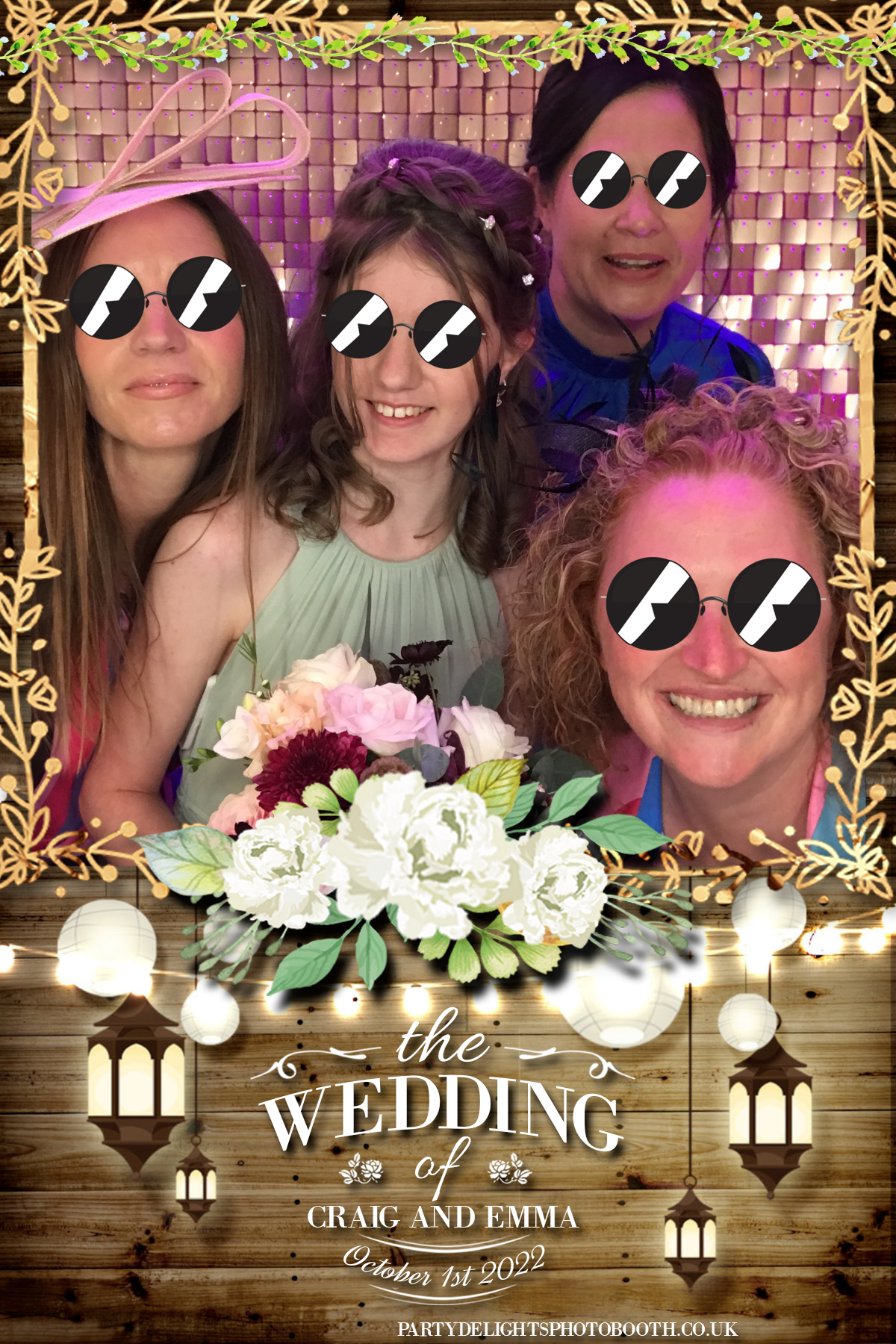 Mr & Mrs Smith | View more photos from the event at gallery.partydelightsphotobooth.co.uk/u/PartyDelightsPhotoBooth/Mr-Mrs-Smith