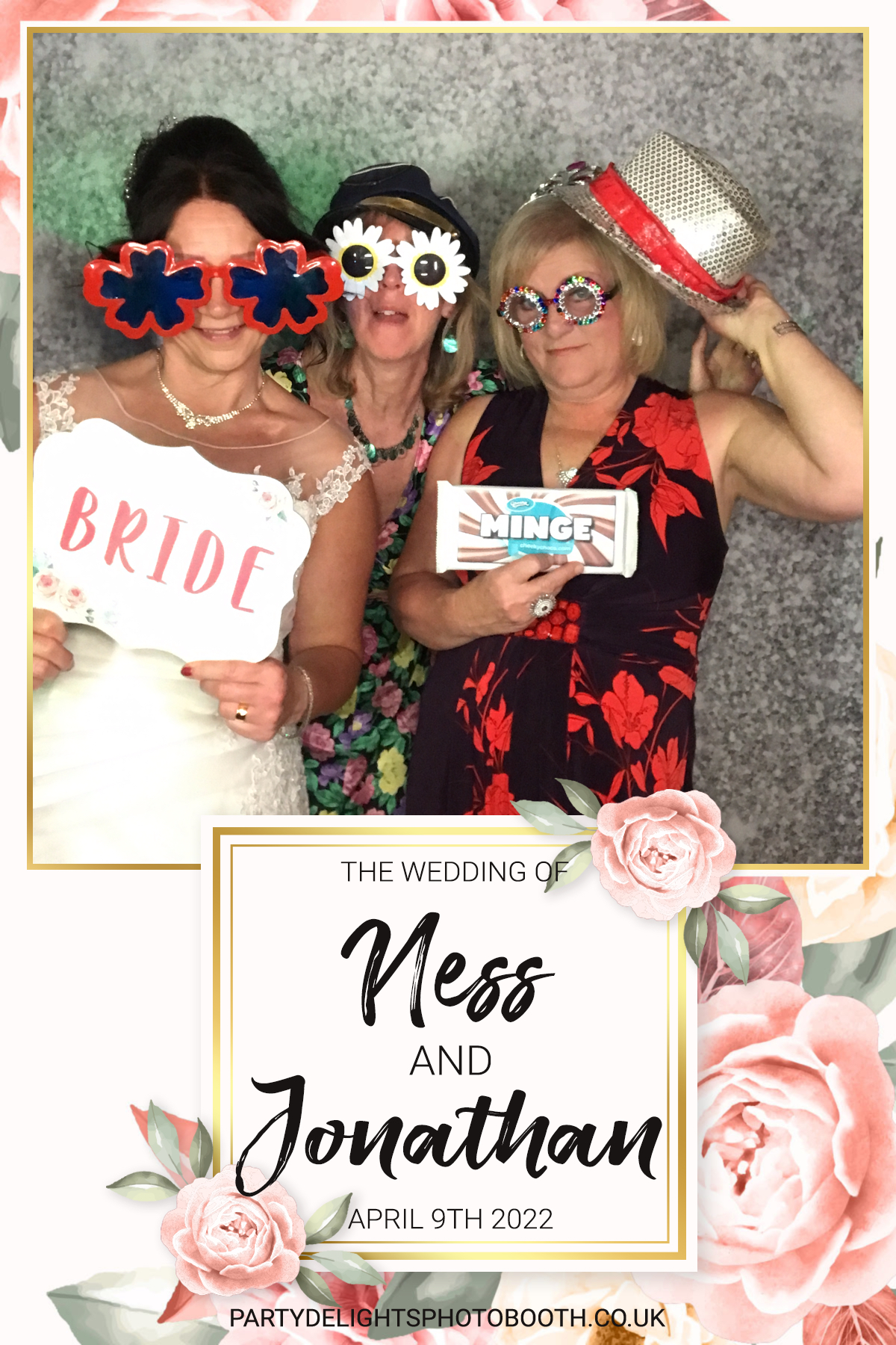 Ness and Jonnie's Wedding | View more photos from the event at gallery.partydelightsphotobooth.co.uk/u/PartyDelightsPhotoBooth/Ness-and-Jonnies-Wedding