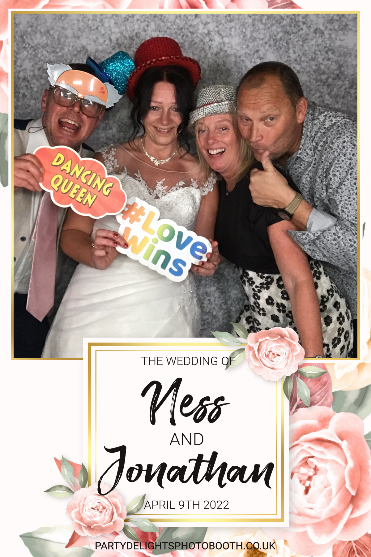 Ness and Jonnie's Wedding | View more photos from the event at gallery.partydelightsphotobooth.co.uk/u/PartyDelightsPhotoBooth/Ness-and-Jonnies-Wedding