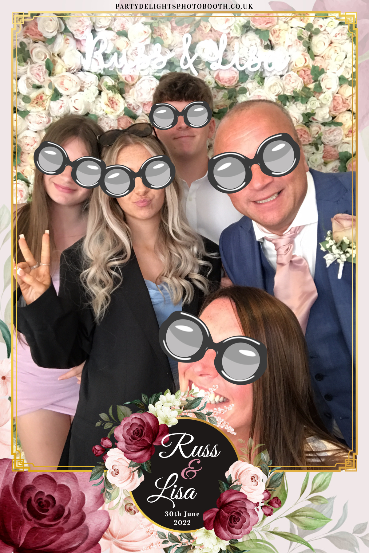 Russ & Lisa's Wedding | View more photos from the event at gallery.partydelightsphotobooth.co.uk/u/PartyDelightsPhotoBooth/Russ-Lisas-Wedding