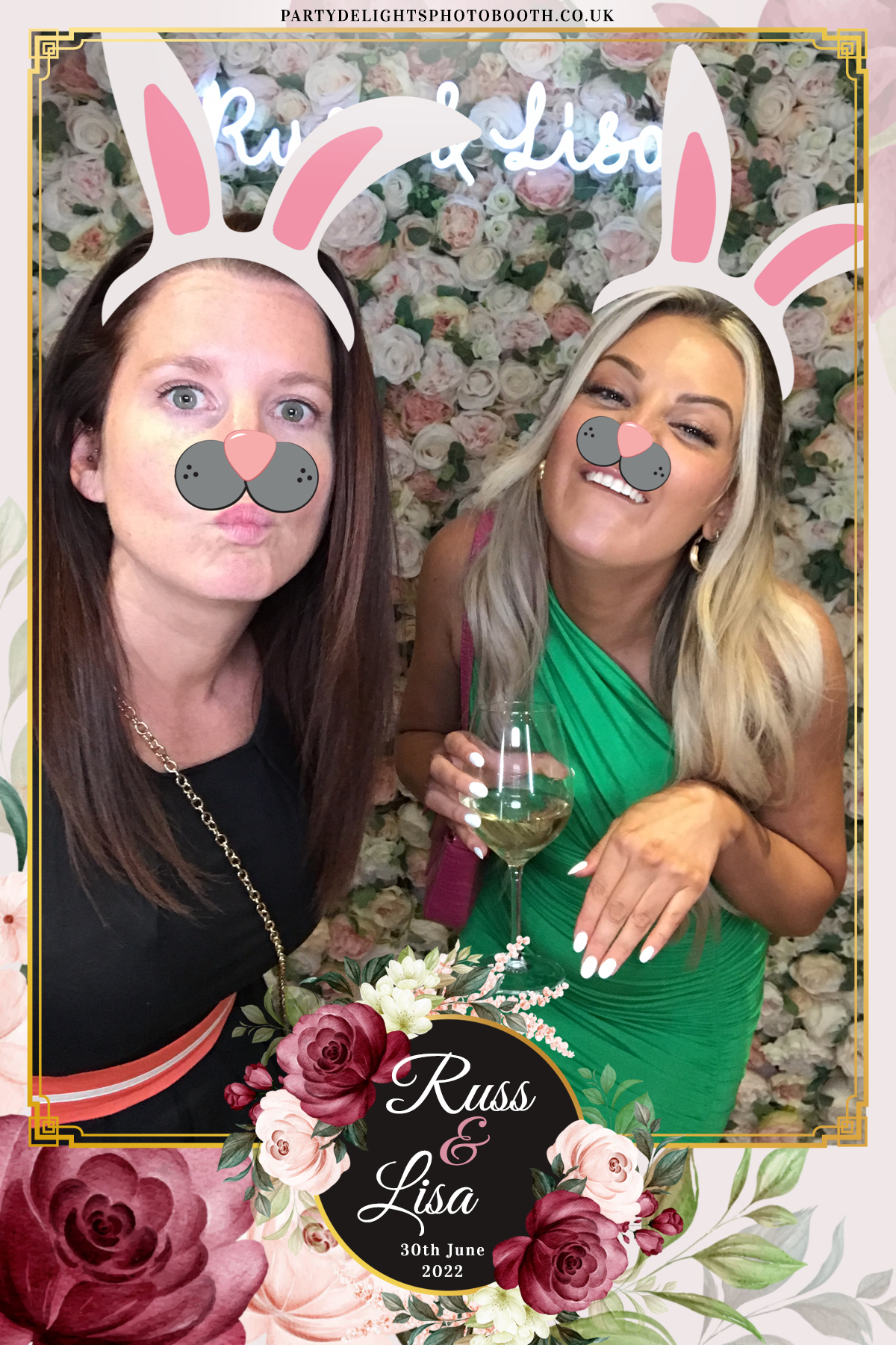 Russ & Lisa's Wedding | View more photos from the event at gallery.partydelightsphotobooth.co.uk/u/PartyDelightsPhotoBooth/Russ-Lisas-Wedding
