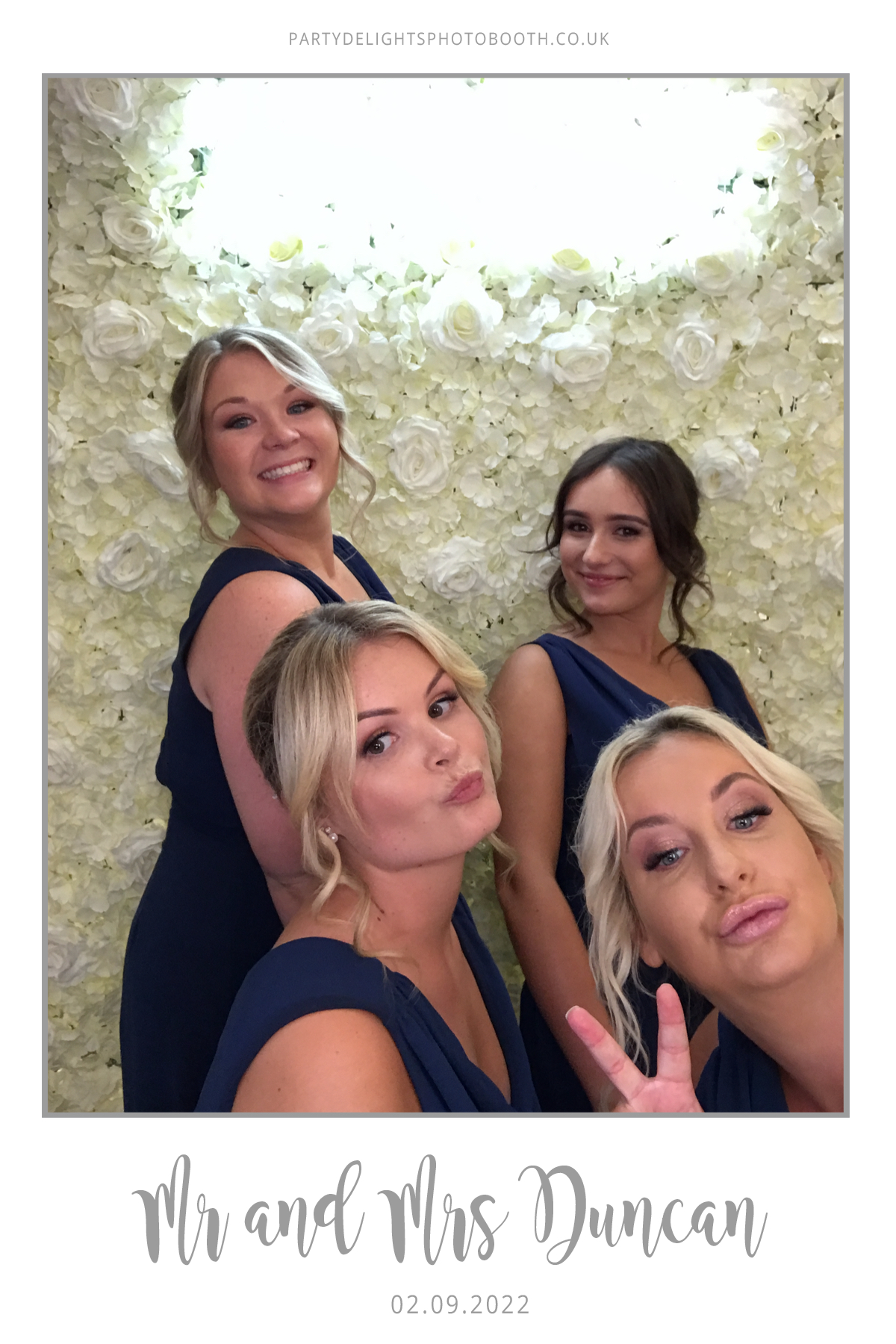 Ryan and Yasmin's Wedding | View more photos from the event at gallery.partydelightsphotobooth.co.uk/u/PartyDelightsPhotoBooth/Ryan-and-Yasmins-Wedding