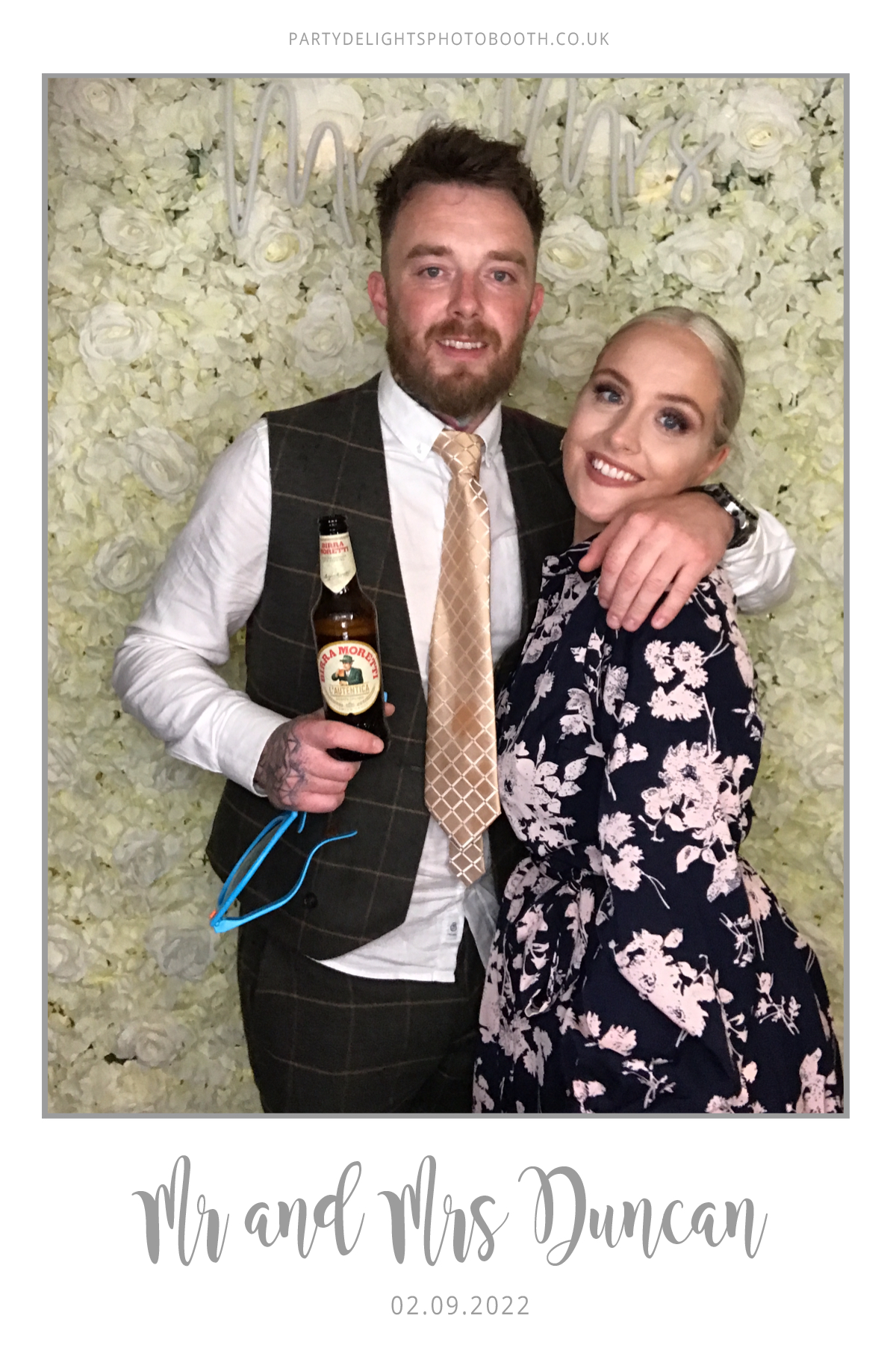 Ryan and Yasmin's Wedding | View more photos from the event at gallery.partydelightsphotobooth.co.uk/u/PartyDelightsPhotoBooth/Ryan-and-Yasmins-Wedding