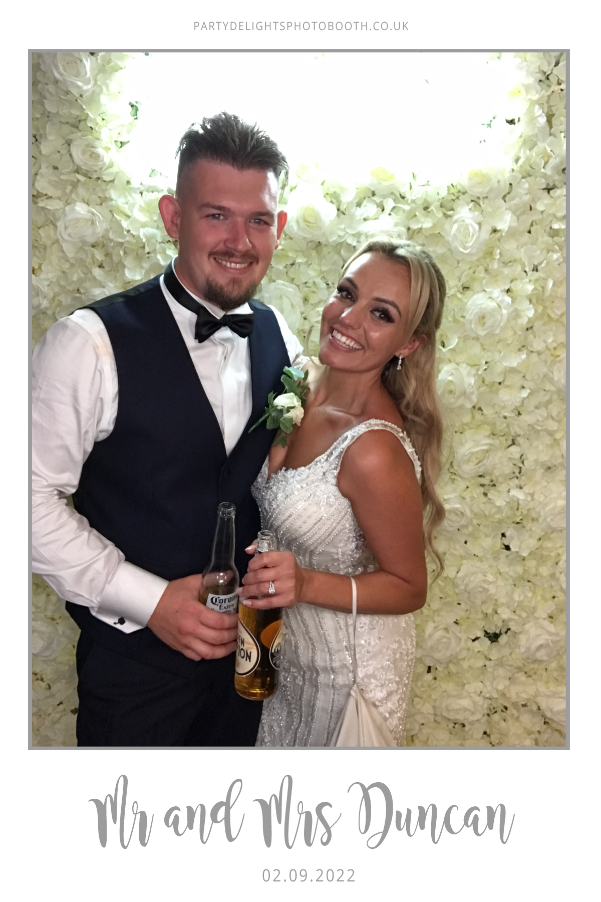 Ryan and Yasmin's Wedding | View more photos from the event at gallery.partydelightsphotobooth.co.uk/u/PartyDelightsPhotoBooth/Ryan-and-Yasmins-Wedding