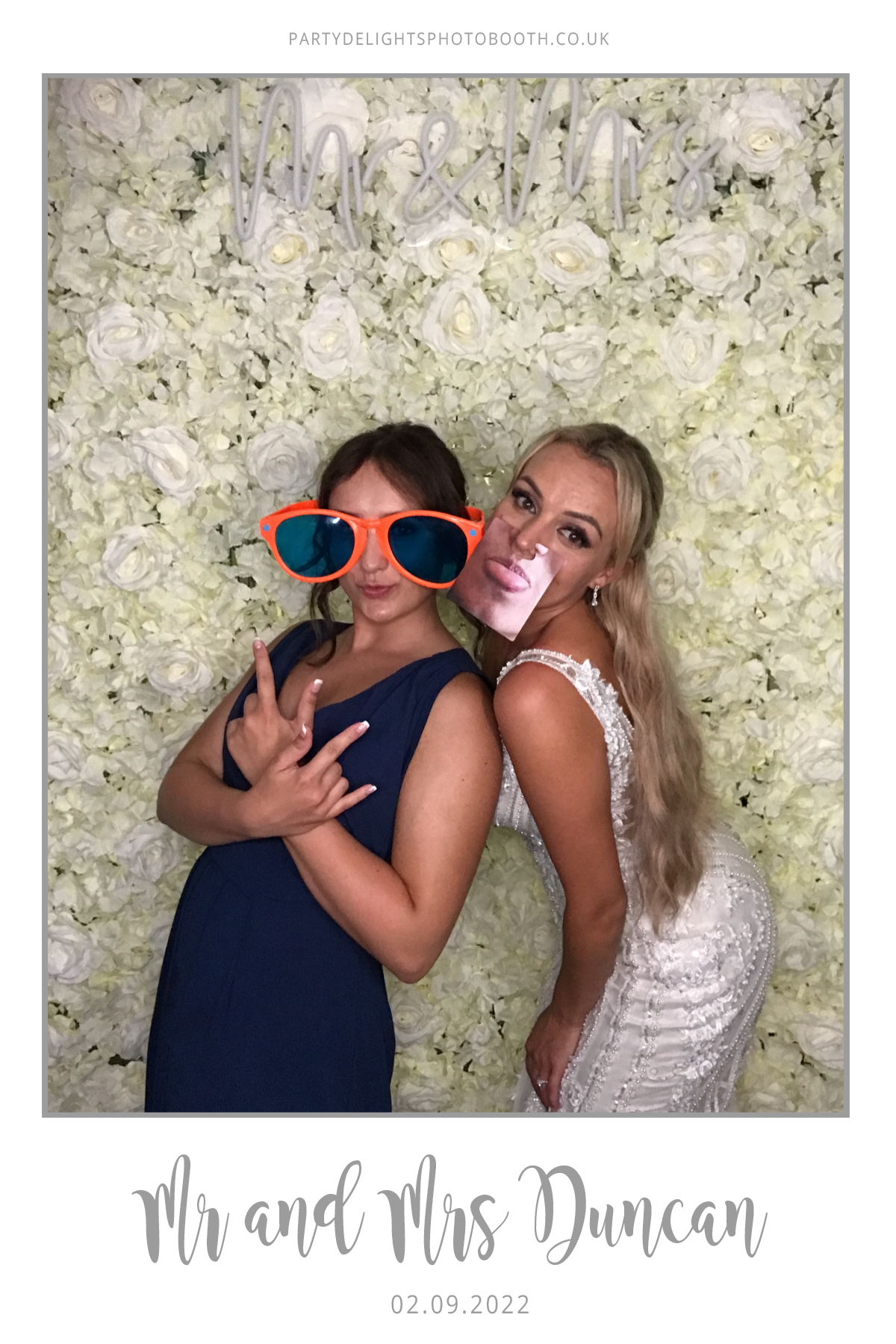 Ryan and Yasmin's Wedding | View more photos from the event at gallery.partydelightsphotobooth.co.uk/u/PartyDelightsPhotoBooth/Ryan-and-Yasmins-Wedding