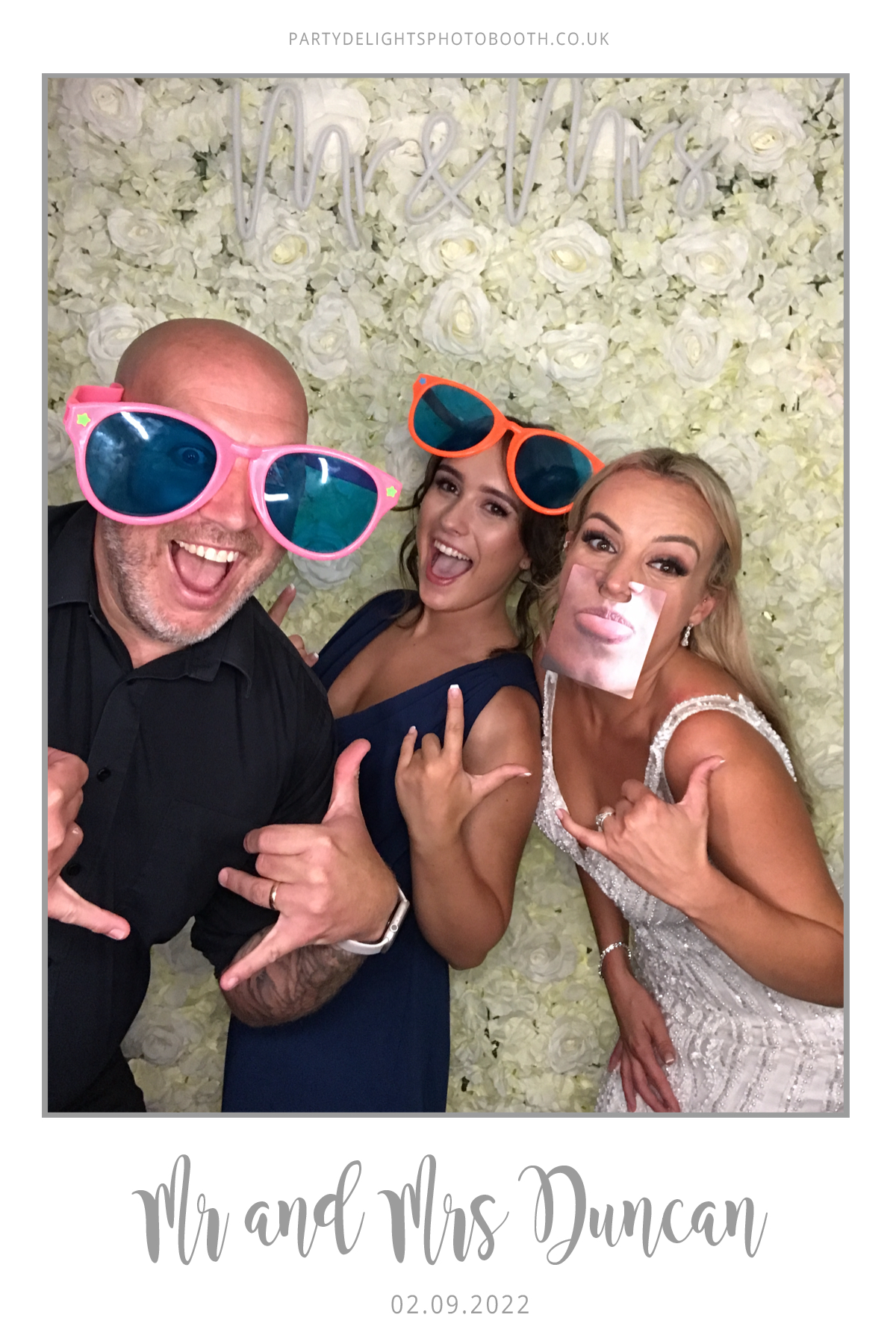 Ryan and Yasmin's Wedding | View more photos from the event at gallery.partydelightsphotobooth.co.uk/u/PartyDelightsPhotoBooth/Ryan-and-Yasmins-Wedding