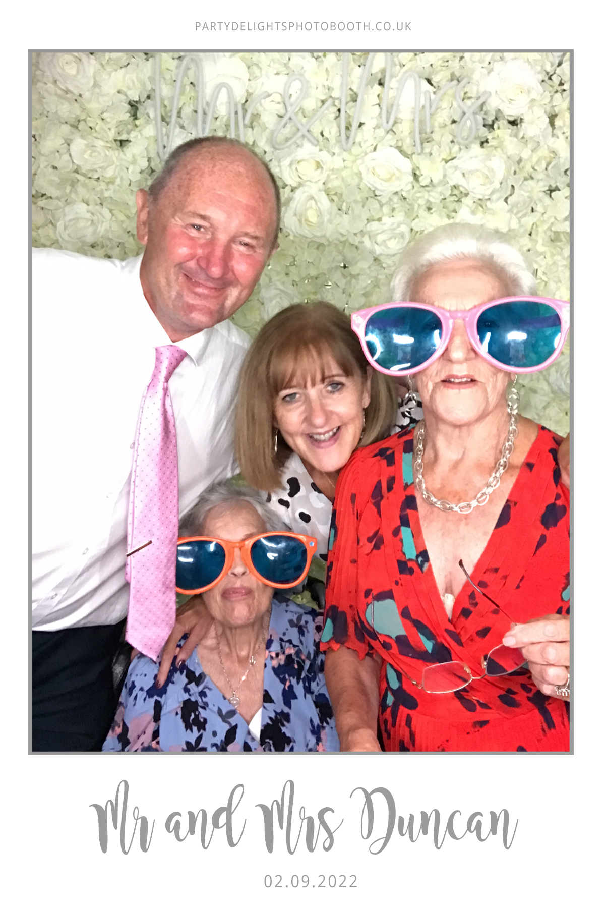 Ryan and Yasmin's Wedding | View more photos from the event at gallery.partydelightsphotobooth.co.uk/u/PartyDelightsPhotoBooth/Ryan-and-Yasmins-Wedding