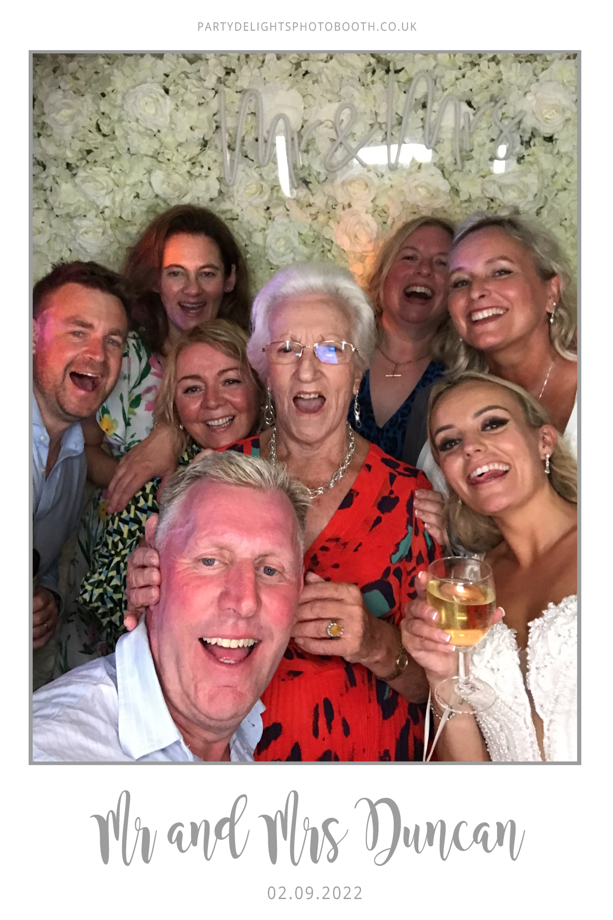 Ryan and Yasmin's Wedding | View more photos from the event at gallery.partydelightsphotobooth.co.uk/u/PartyDelightsPhotoBooth/Ryan-and-Yasmins-Wedding