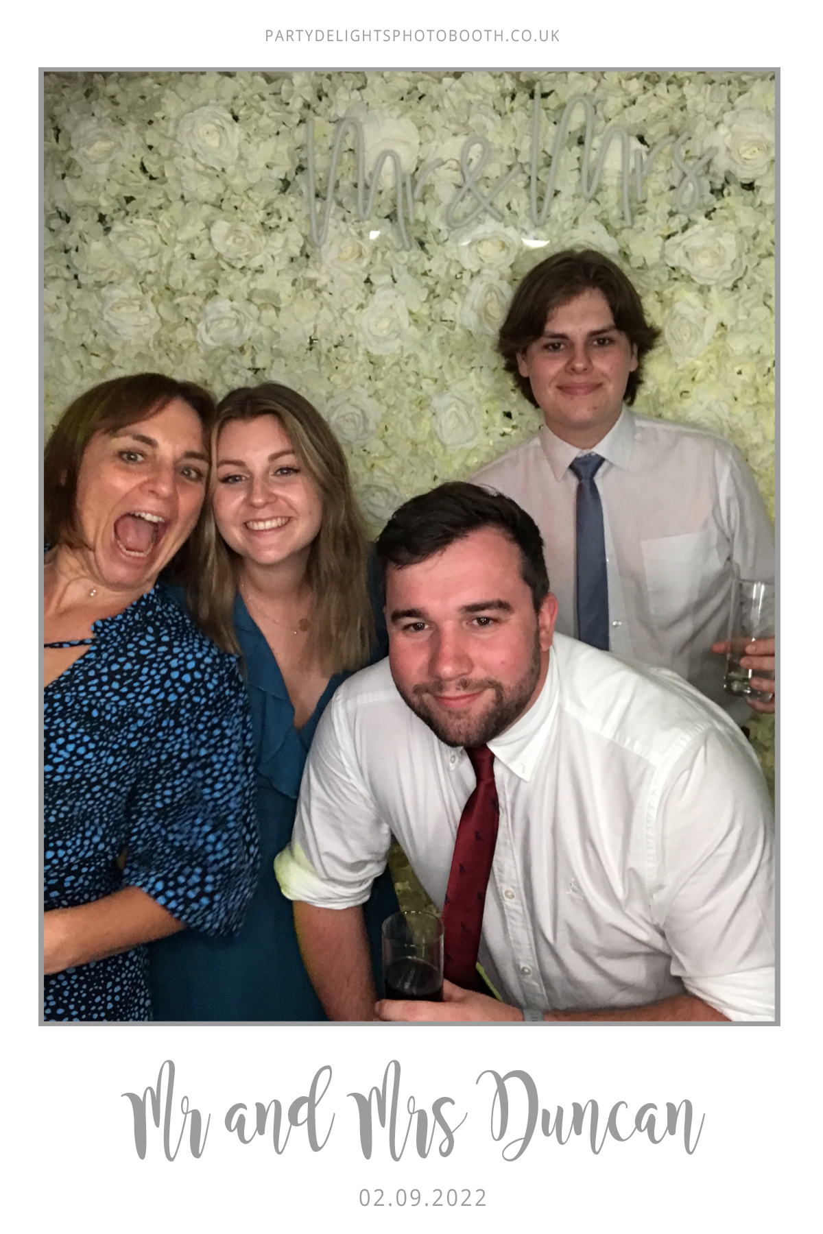 Ryan and Yasmin's Wedding | View more photos from the event at gallery.partydelightsphotobooth.co.uk/u/PartyDelightsPhotoBooth/Ryan-and-Yasmins-Wedding