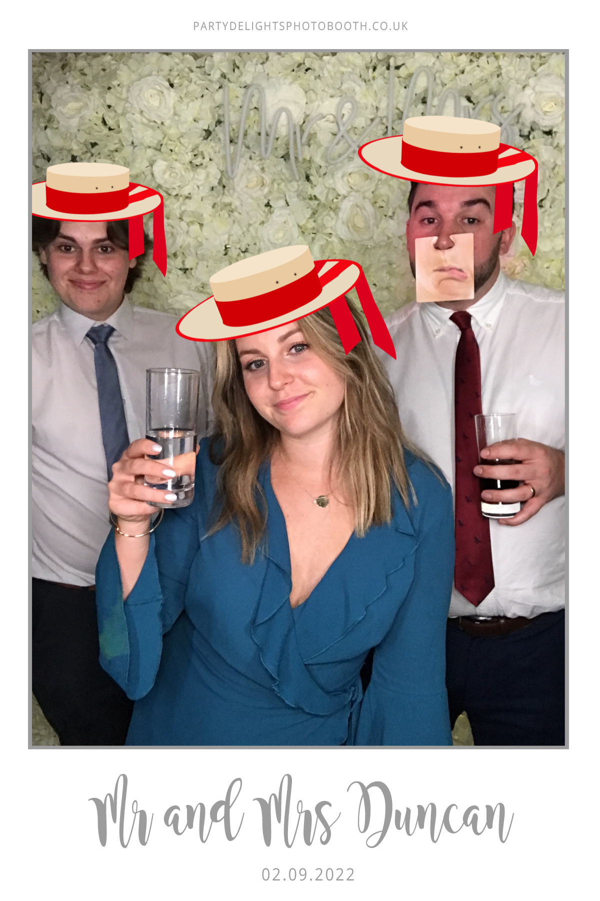 Ryan and Yasmin's Wedding | View more photos from the event at gallery.partydelightsphotobooth.co.uk/u/PartyDelightsPhotoBooth/Ryan-and-Yasmins-Wedding