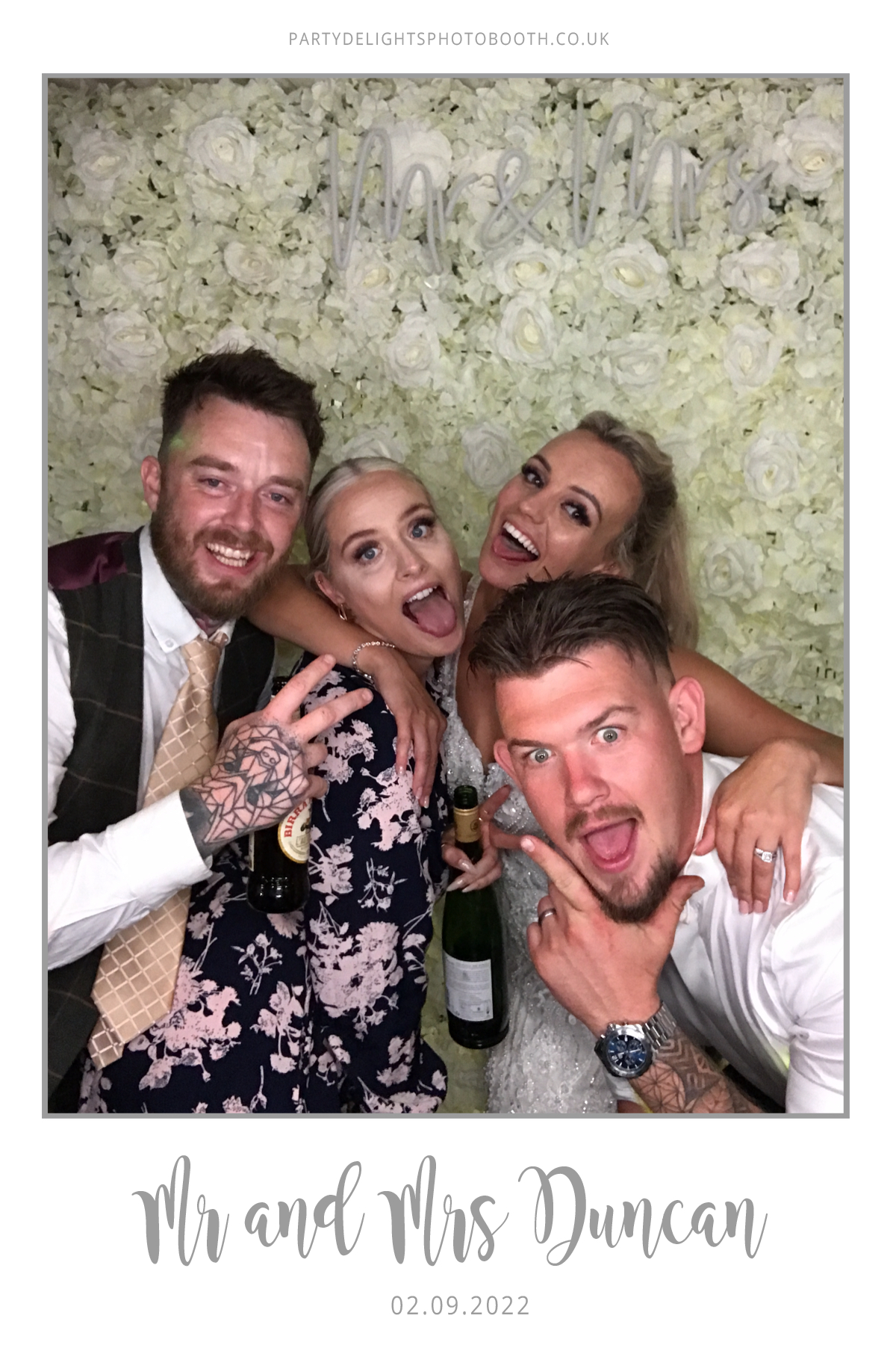 Ryan and Yasmin's Wedding | View more photos from the event at gallery.partydelightsphotobooth.co.uk/u/PartyDelightsPhotoBooth/Ryan-and-Yasmins-Wedding