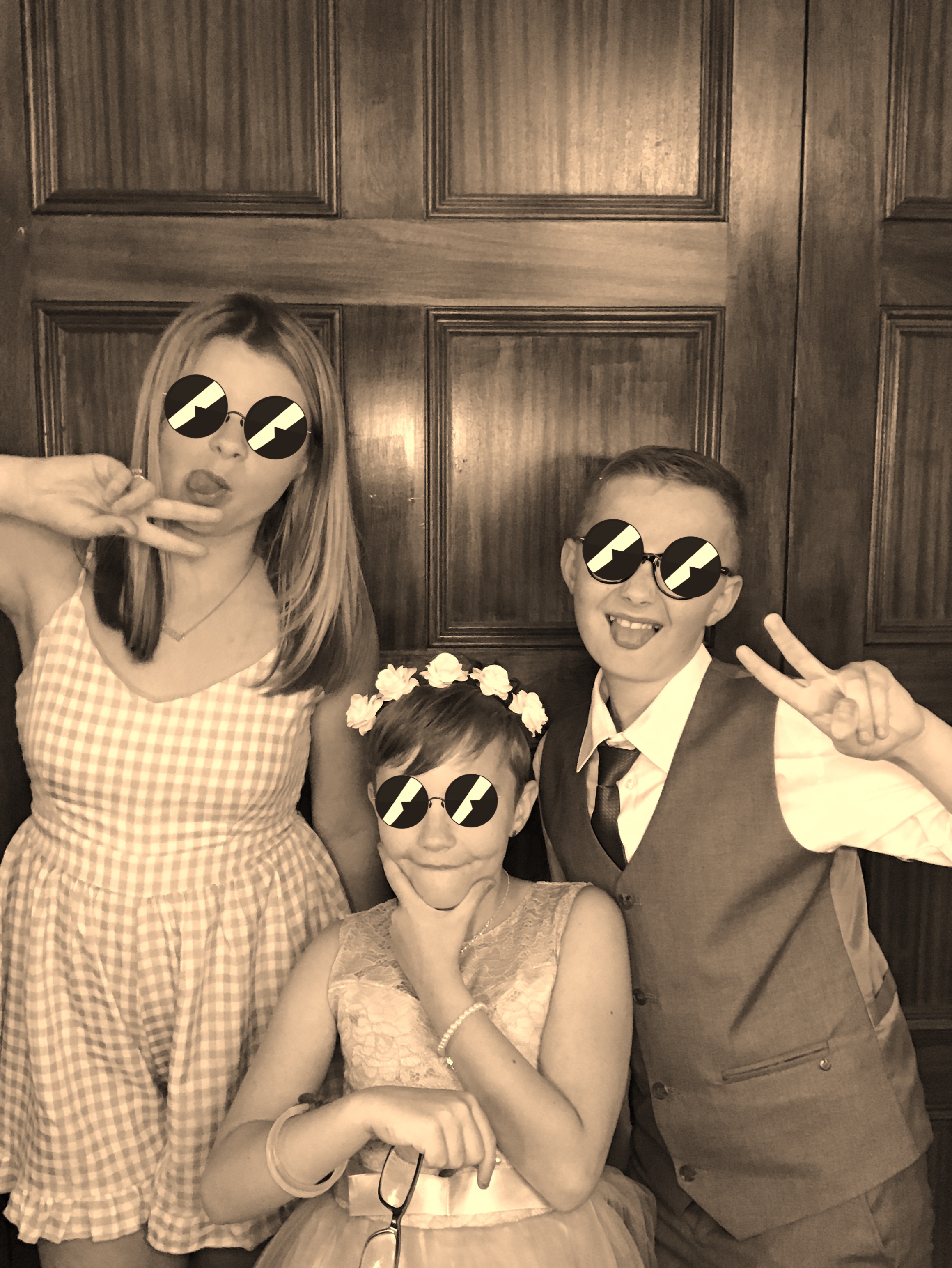 Sonia and Stuart’s wedding | View more photos from the event at gallery.partydelightsphotobooth.co.uk/u/PartyDelightsPhotoBooth/Sonia-and-Stuart’s-wedding