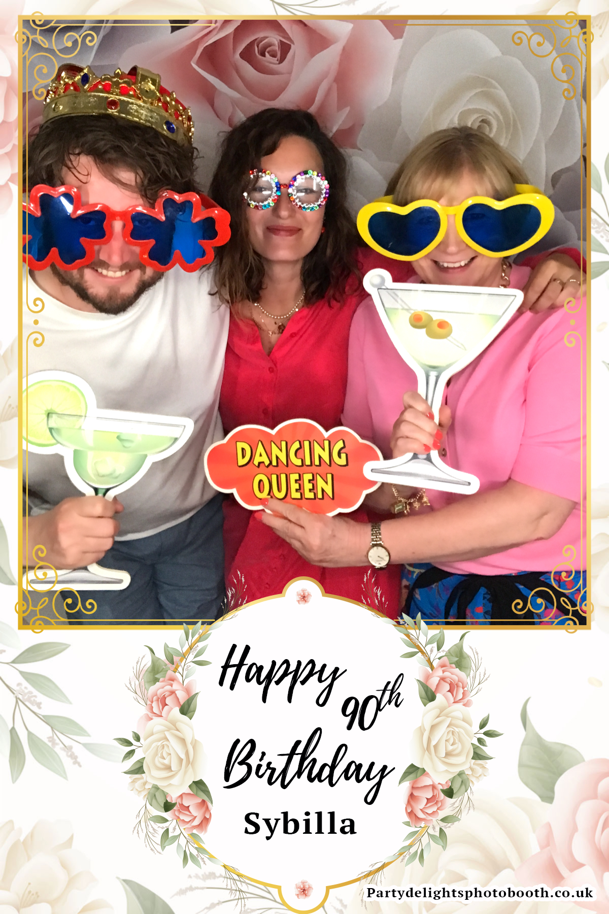 Sybilla’s 90th Birthday | View more photos from the event at gallery.partydelightsphotobooth.co.uk/u/PartyDelightsPhotoBooth/Sybilla’s-90th-Birthday