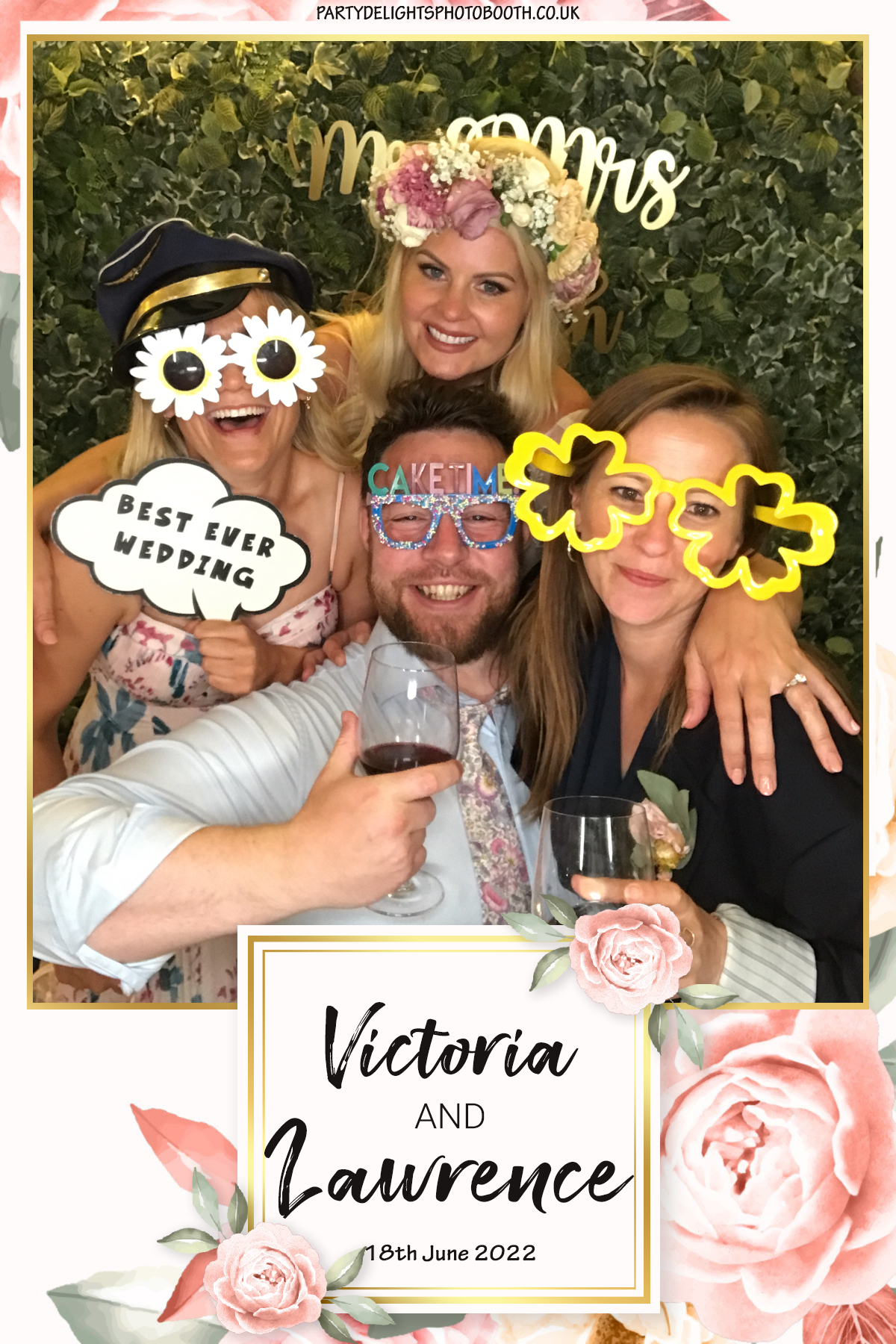 Victoria and Lawrence Wedding | View more photos from the event at gallery.partydelightsphotobooth.co.uk/u/PartyDelightsPhotoBooth/Victoria-and-Lawrence-Wedding
