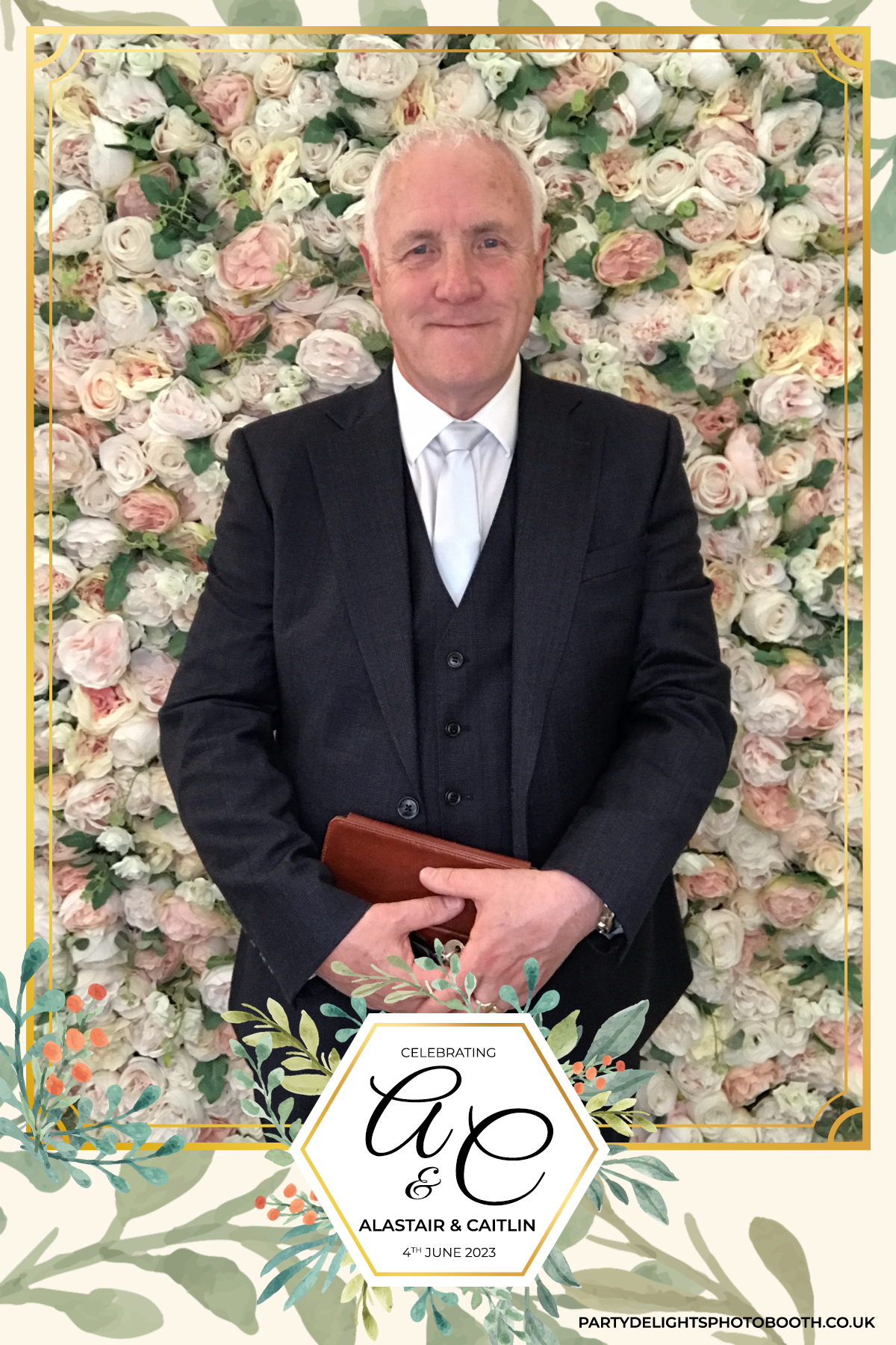 Caitlin & Al’s Wedding | View more photos from the event at gallery.partydelightsphotobooth.co.uk/u/PartyDelightsPhotoBooth/Caitlin-Al’s-Wedding