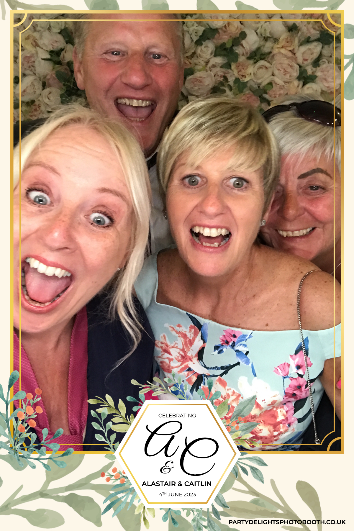 Caitlin & Al’s Wedding | View more photos from the event at gallery.partydelightsphotobooth.co.uk/u/PartyDelightsPhotoBooth/Caitlin-Al’s-Wedding