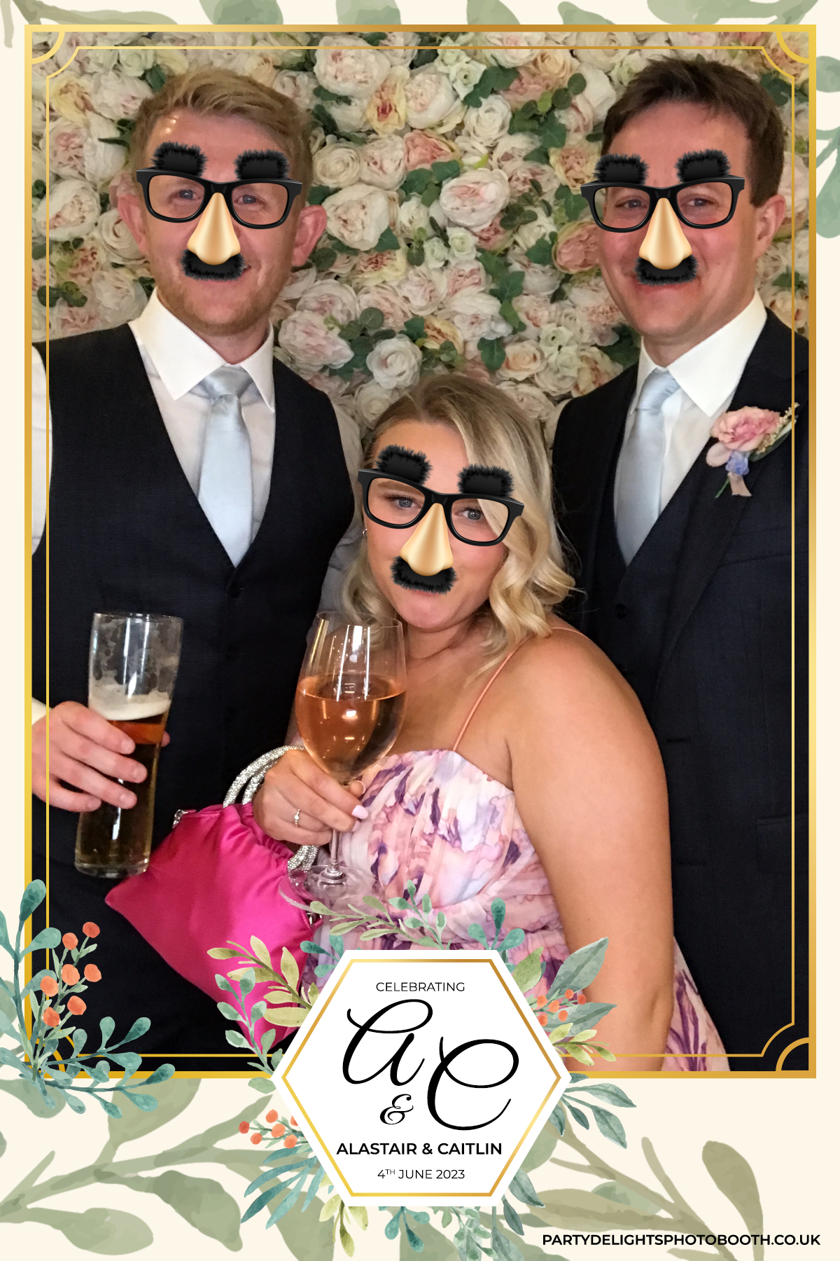 Caitlin & Al’s Wedding | View more photos from the event at gallery.partydelightsphotobooth.co.uk/u/PartyDelightsPhotoBooth/Caitlin-Al’s-Wedding