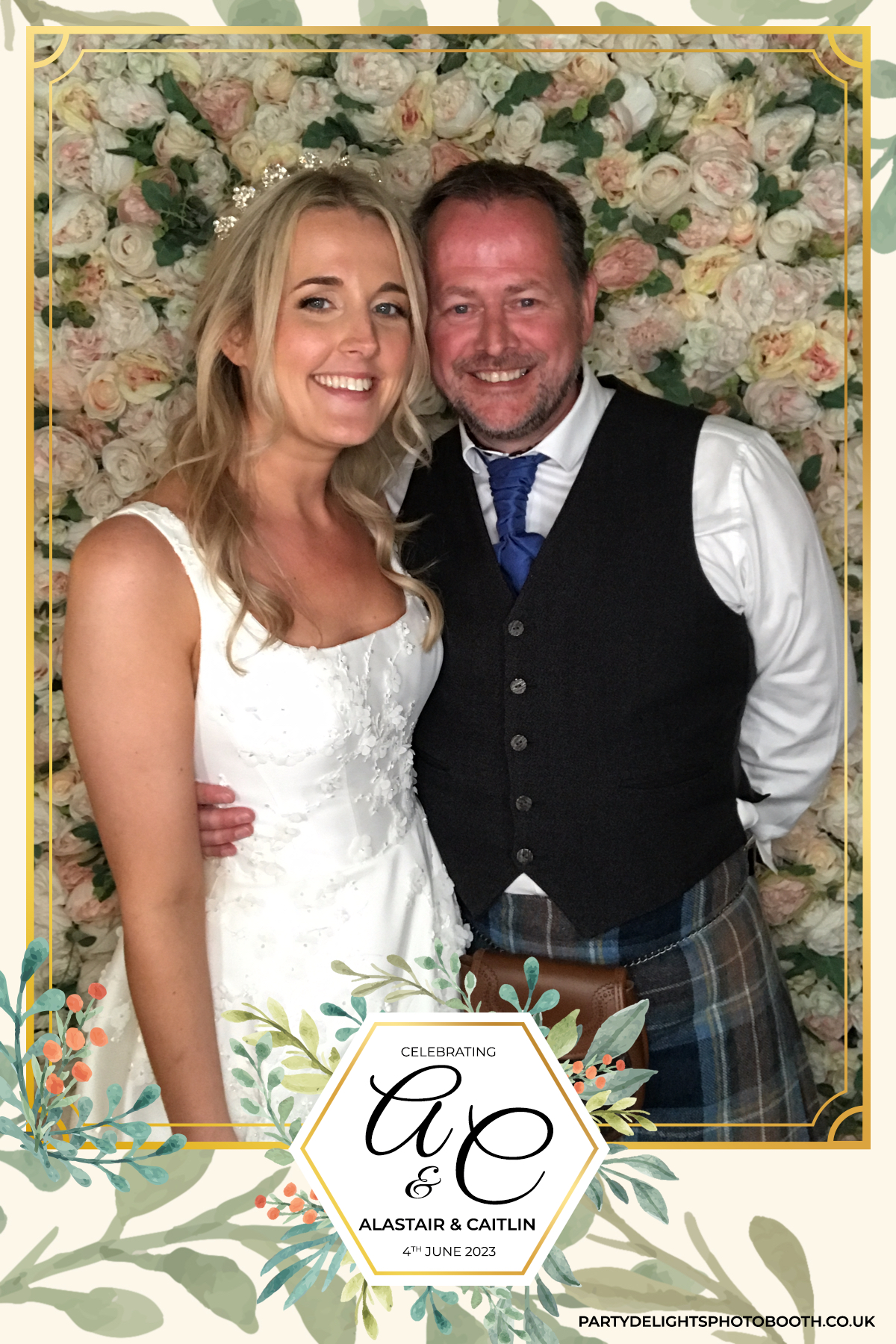 Caitlin & Al’s Wedding | View more photos from the event at gallery.partydelightsphotobooth.co.uk/u/PartyDelightsPhotoBooth/Caitlin-Al’s-Wedding