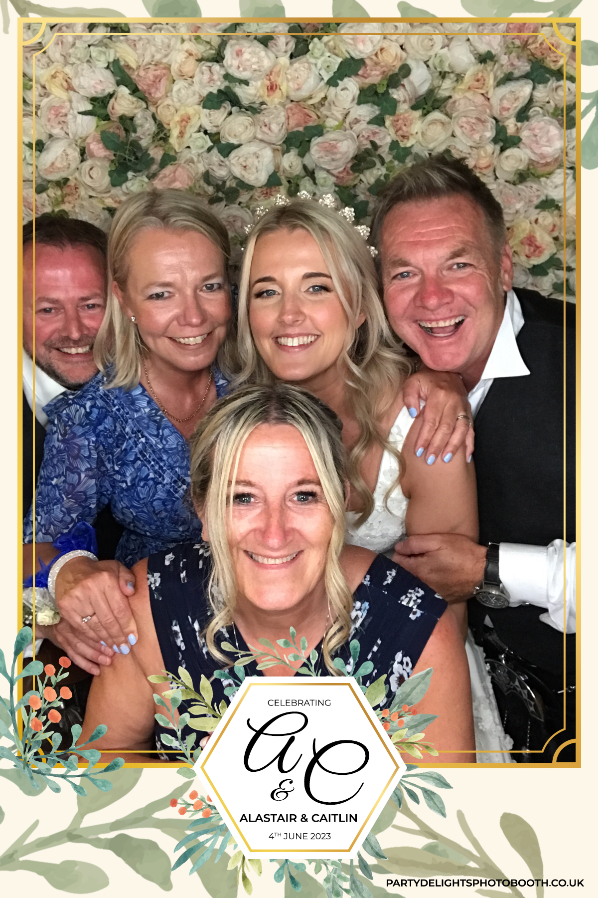 Caitlin & Al’s Wedding | View more photos from the event at gallery.partydelightsphotobooth.co.uk/u/PartyDelightsPhotoBooth/Caitlin-Al’s-Wedding