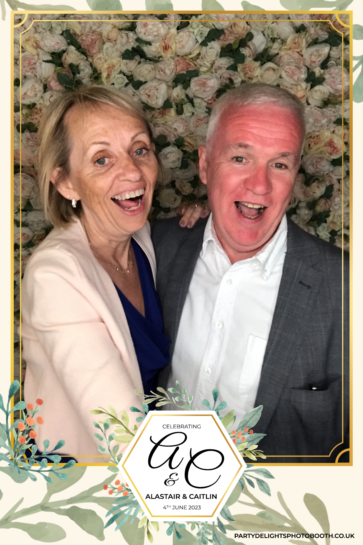 Caitlin & Al’s Wedding | View more photos from the event at gallery.partydelightsphotobooth.co.uk/u/PartyDelightsPhotoBooth/Caitlin-Al’s-Wedding