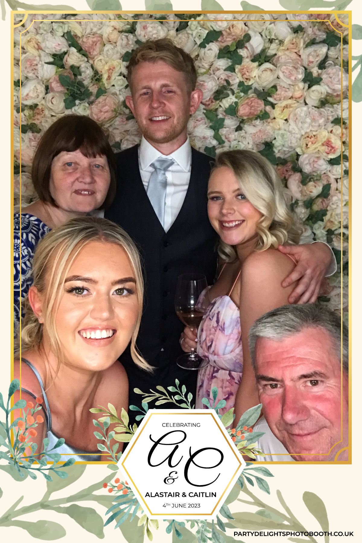 Caitlin & Al’s Wedding | View more photos from the event at gallery.partydelightsphotobooth.co.uk/u/PartyDelightsPhotoBooth/Caitlin-Al’s-Wedding