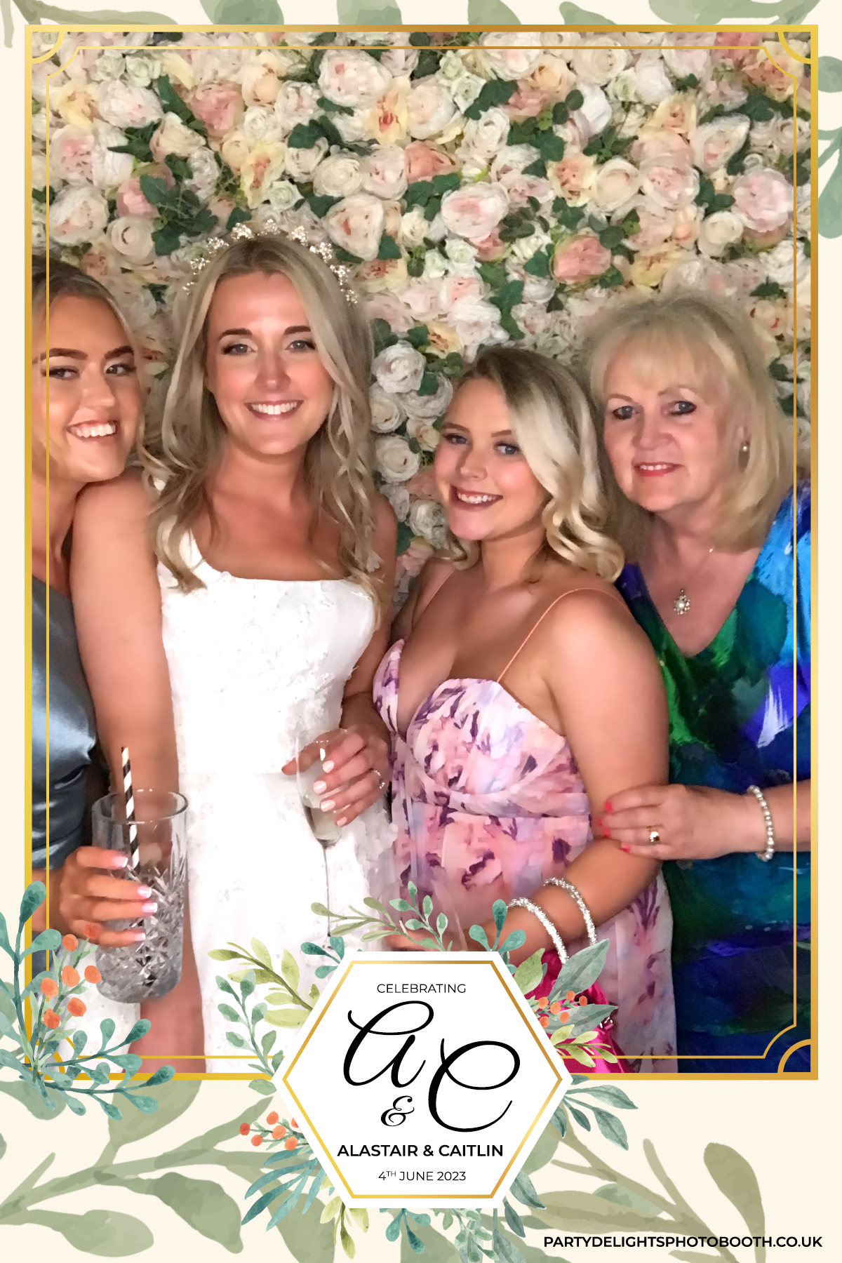 Caitlin & Al’s Wedding | View more photos from the event at gallery.partydelightsphotobooth.co.uk/u/PartyDelightsPhotoBooth/Caitlin-Al’s-Wedding