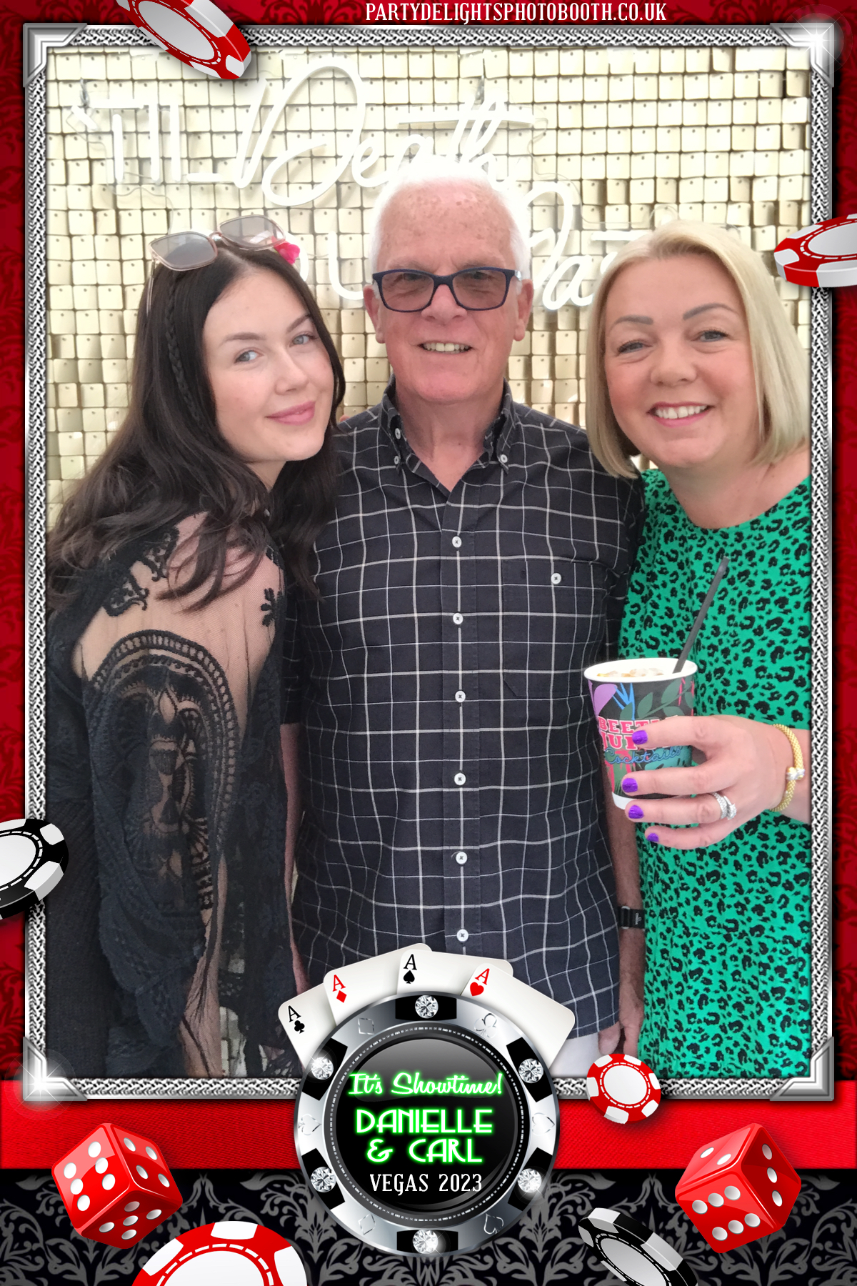 Danielle & Carl - Vegas 2023 | View more photos from the event at gallery.partydelightsphotobooth.co.uk/u/PartyDelightsPhotoBooth/Danielle-Carl-Vegas-2023
