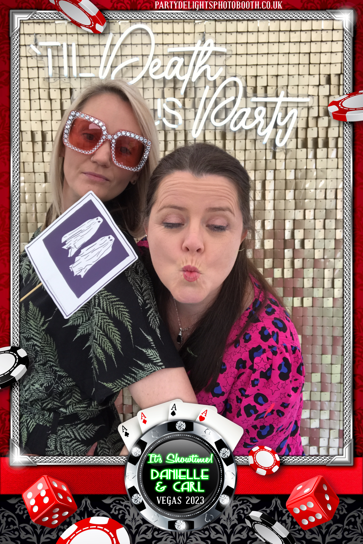 Danielle & Carl - Vegas 2023 | View more photos from the event at gallery.partydelightsphotobooth.co.uk/u/PartyDelightsPhotoBooth/Danielle-Carl-Vegas-2023